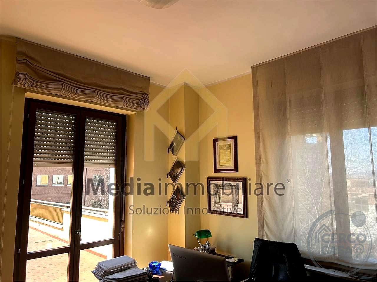 Via Campo di Marte: vendiamo uffici 380 mq