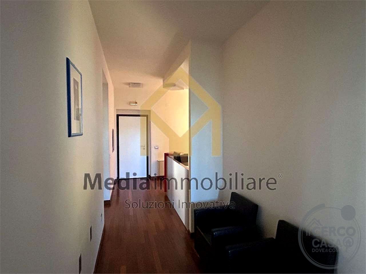 Via Campo di Marte: vendiamo uffici 380 mq