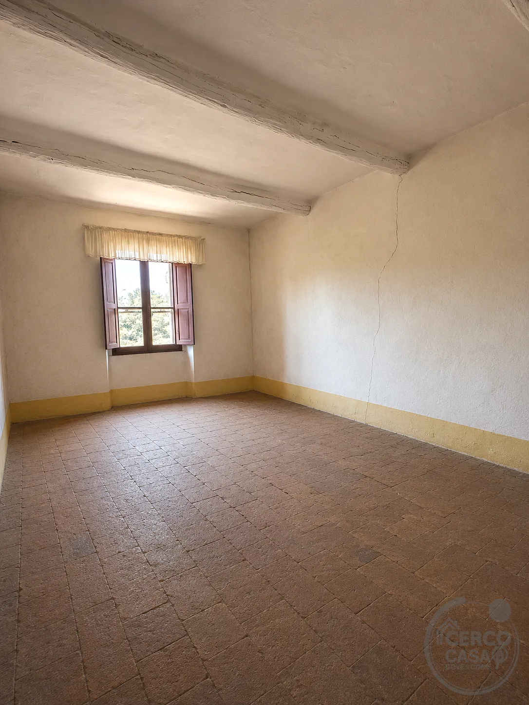 Campomaggiore, casale da ristrutturare a Terni