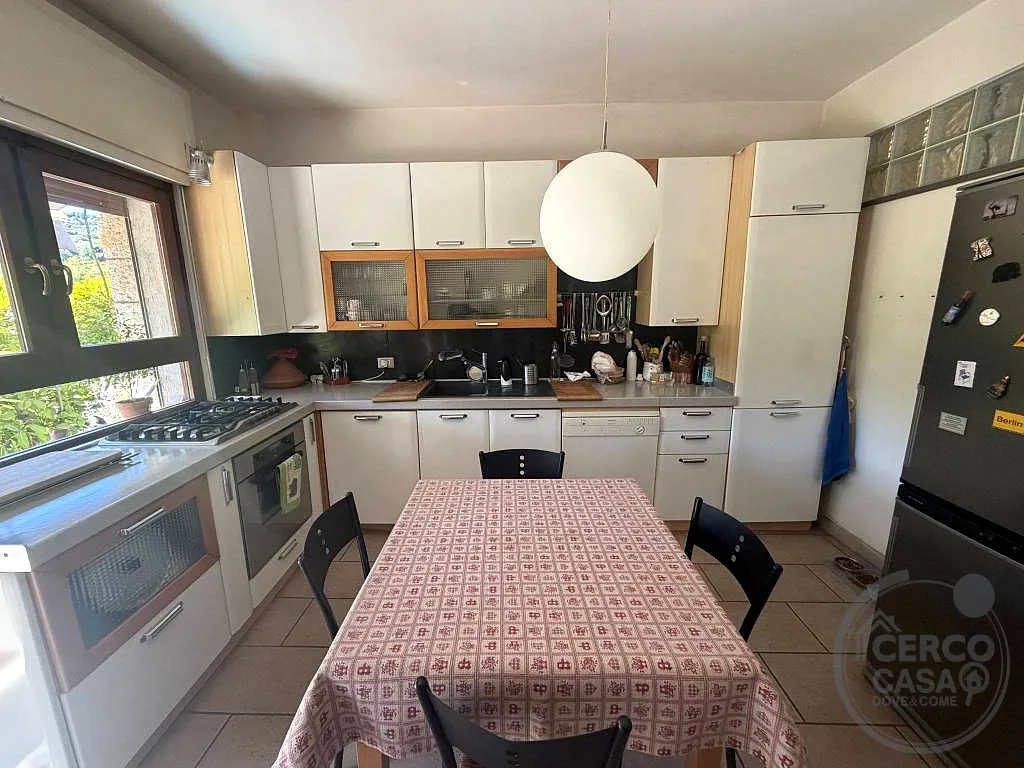 PORZIONE BIFAMILIARE MONTELAGUARDIA a Perugia