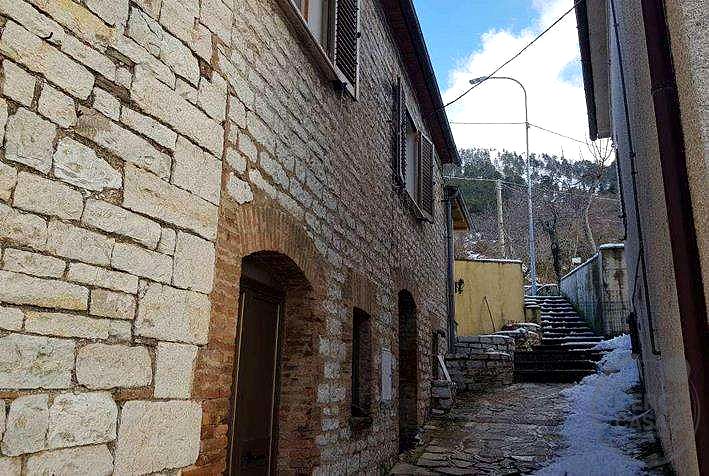 Residenziale a Scheggia e Pascelupo