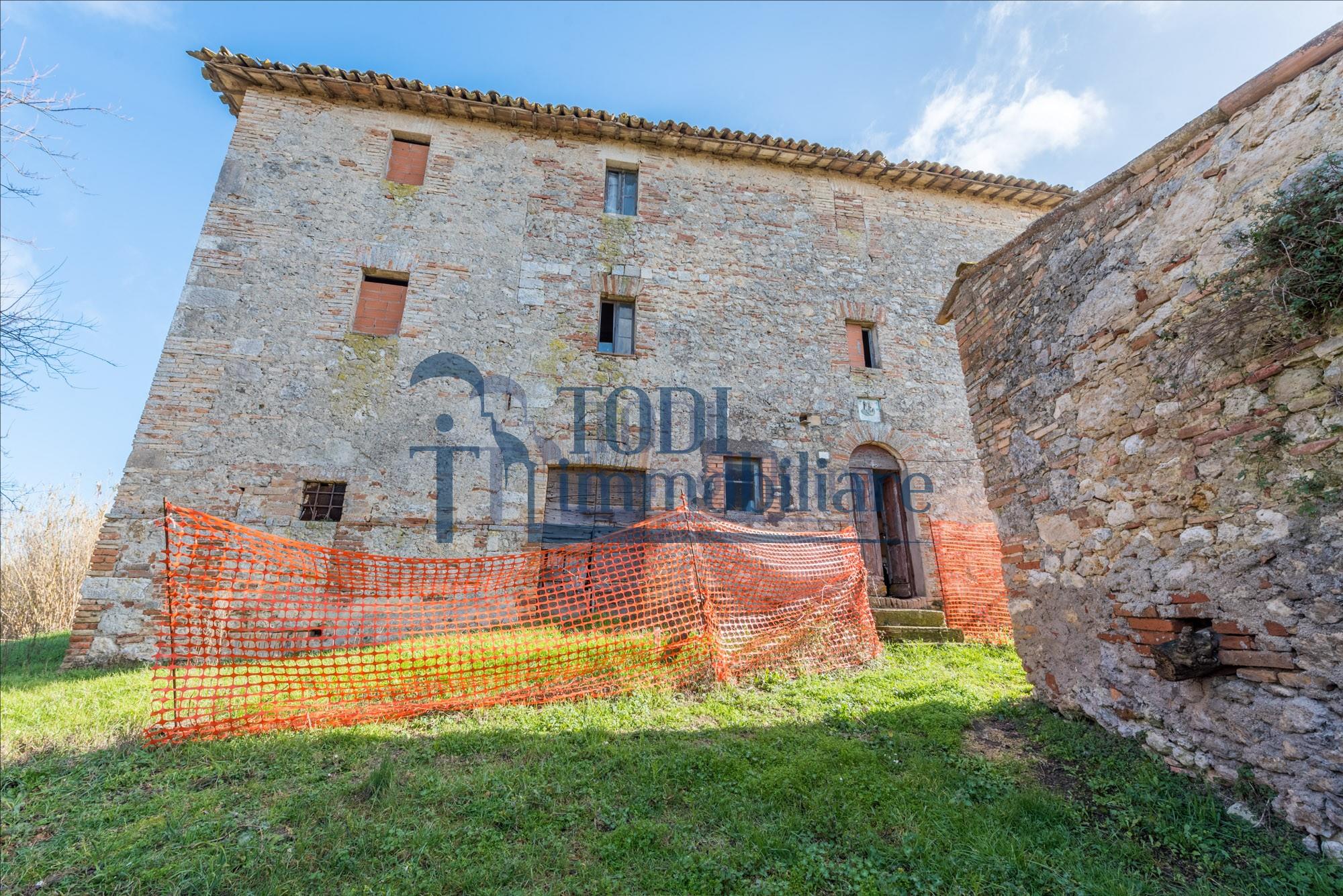 Casa Colonica La Costa - Todi Immobiliare