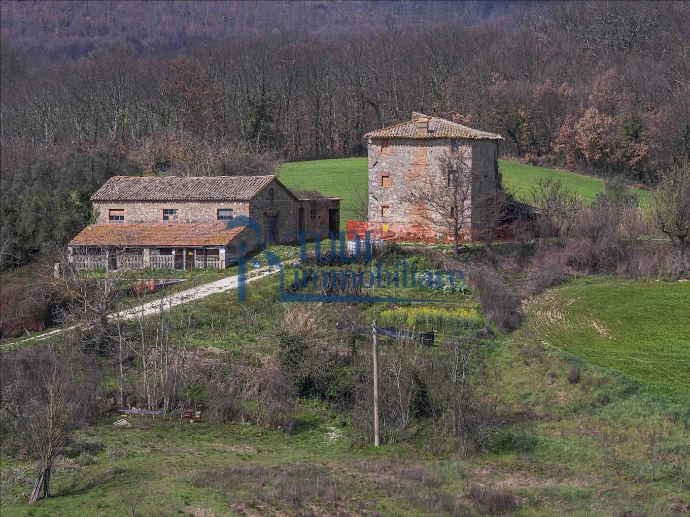 Casa Colonica La Costa - Todi Immobiliare