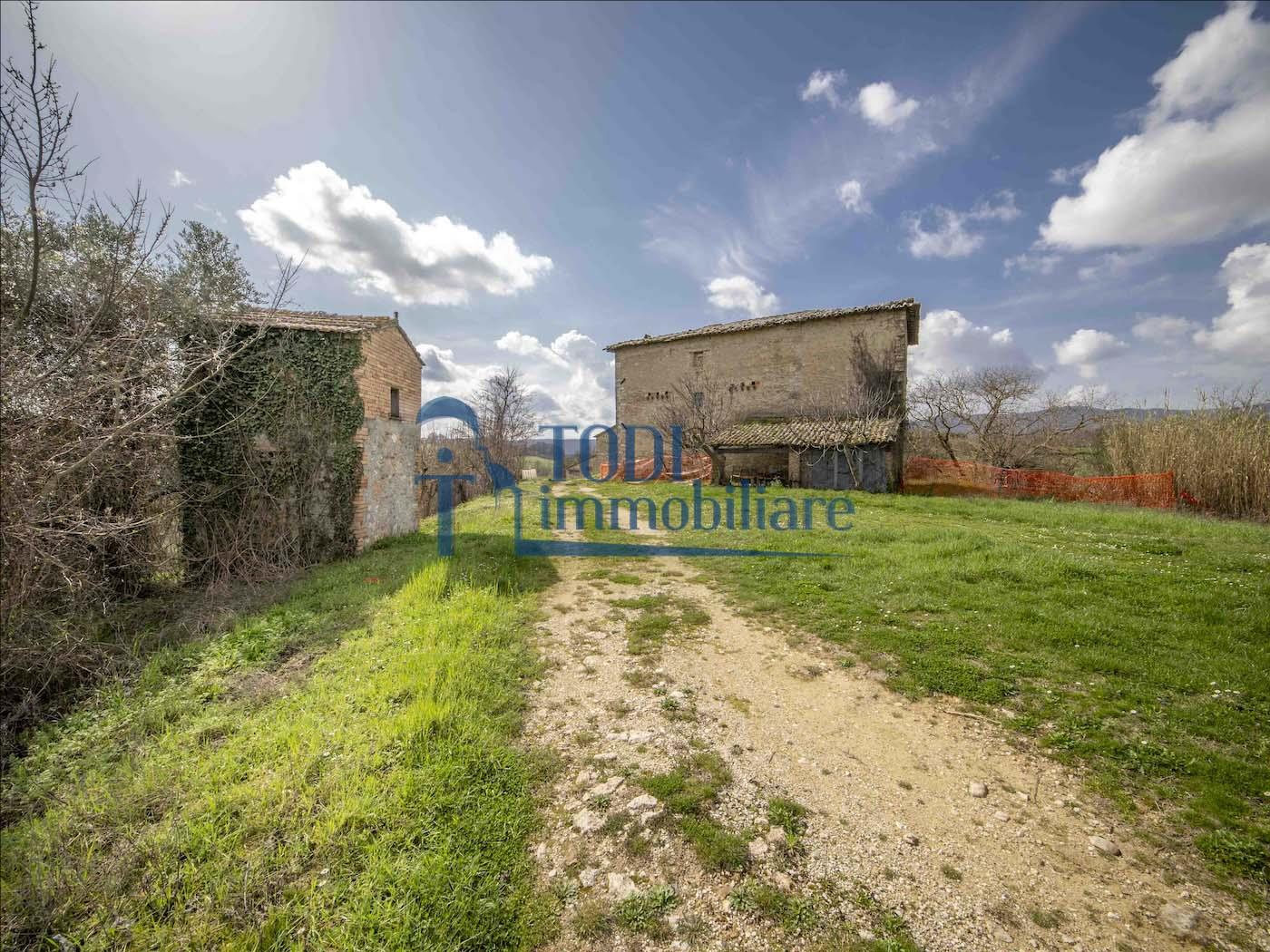 Casa Colonica La Costa - Todi Immobiliare