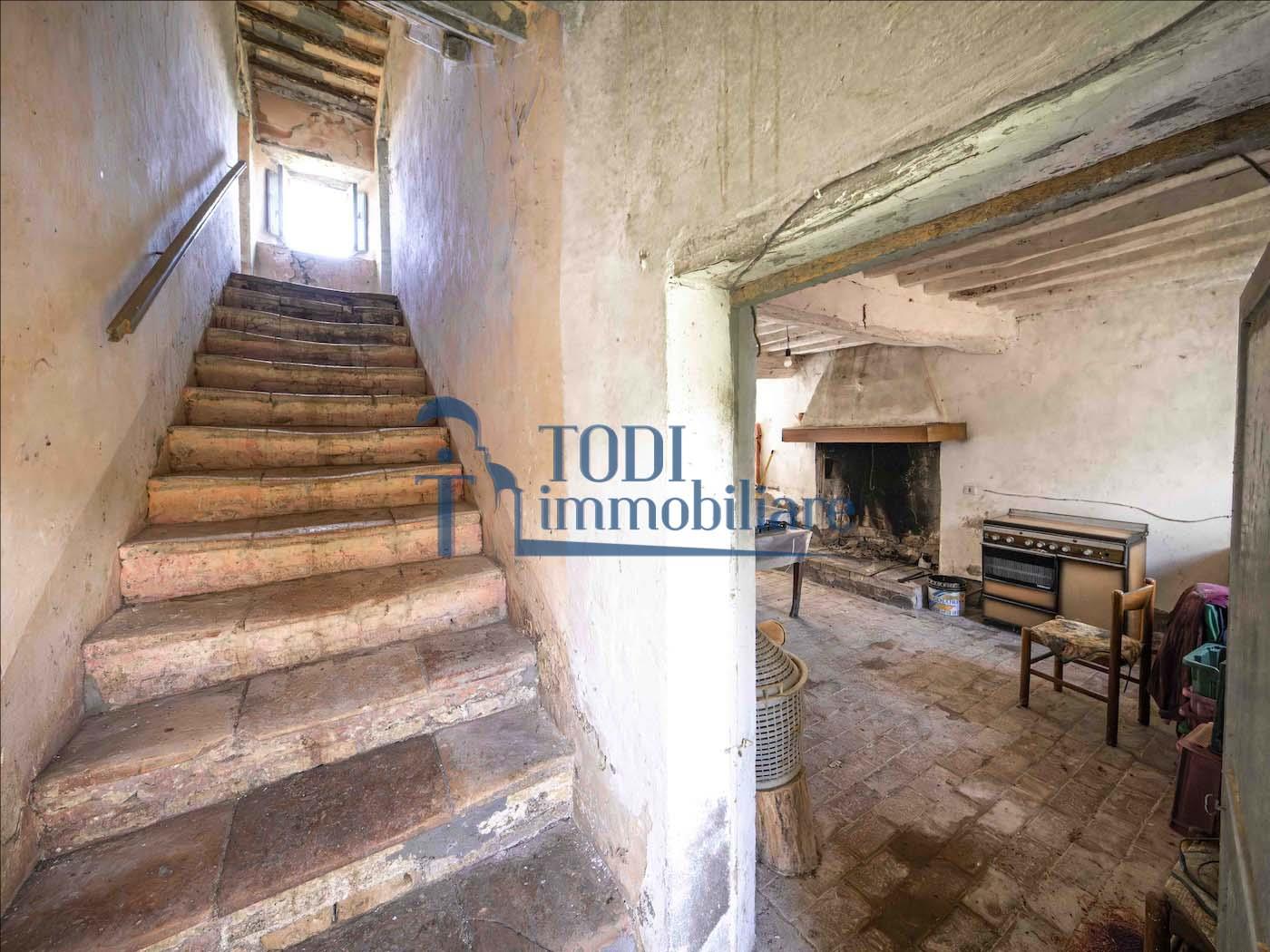 Casa Colonica La Costa - Todi Immobiliare