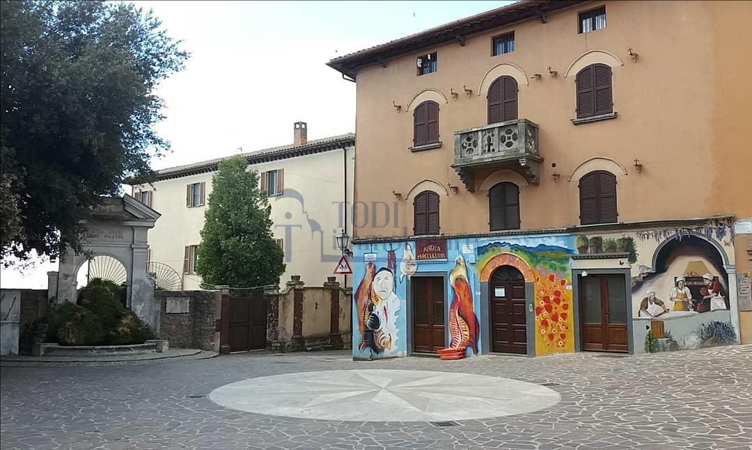 Casa Colonica La Costa - Todi Immobiliare