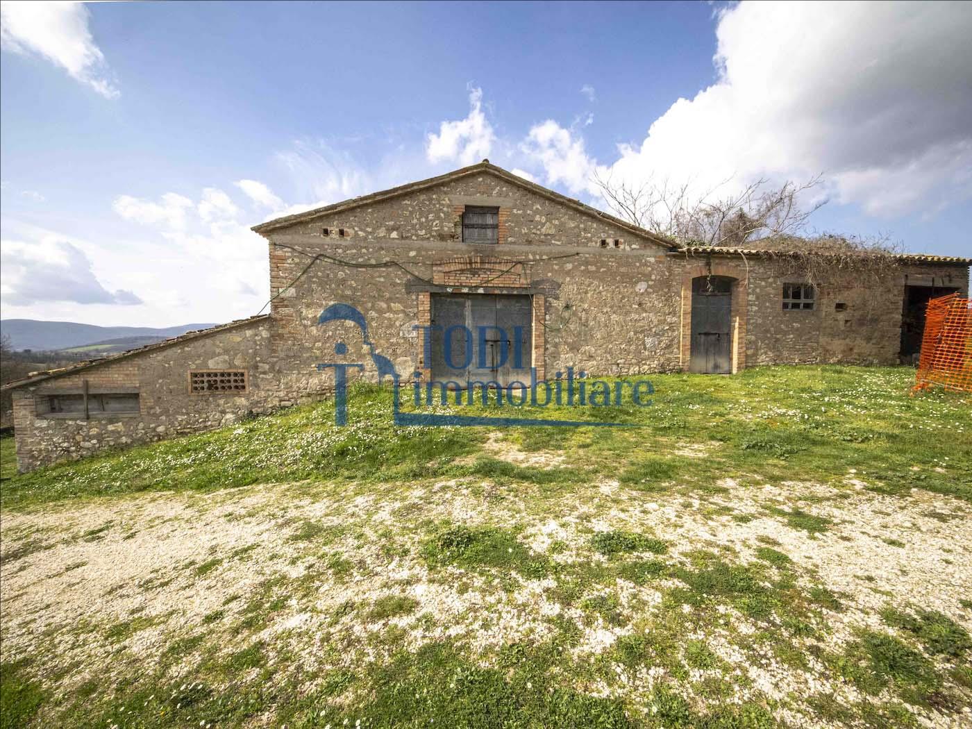 Casa Colonica La Costa - Todi Immobiliare