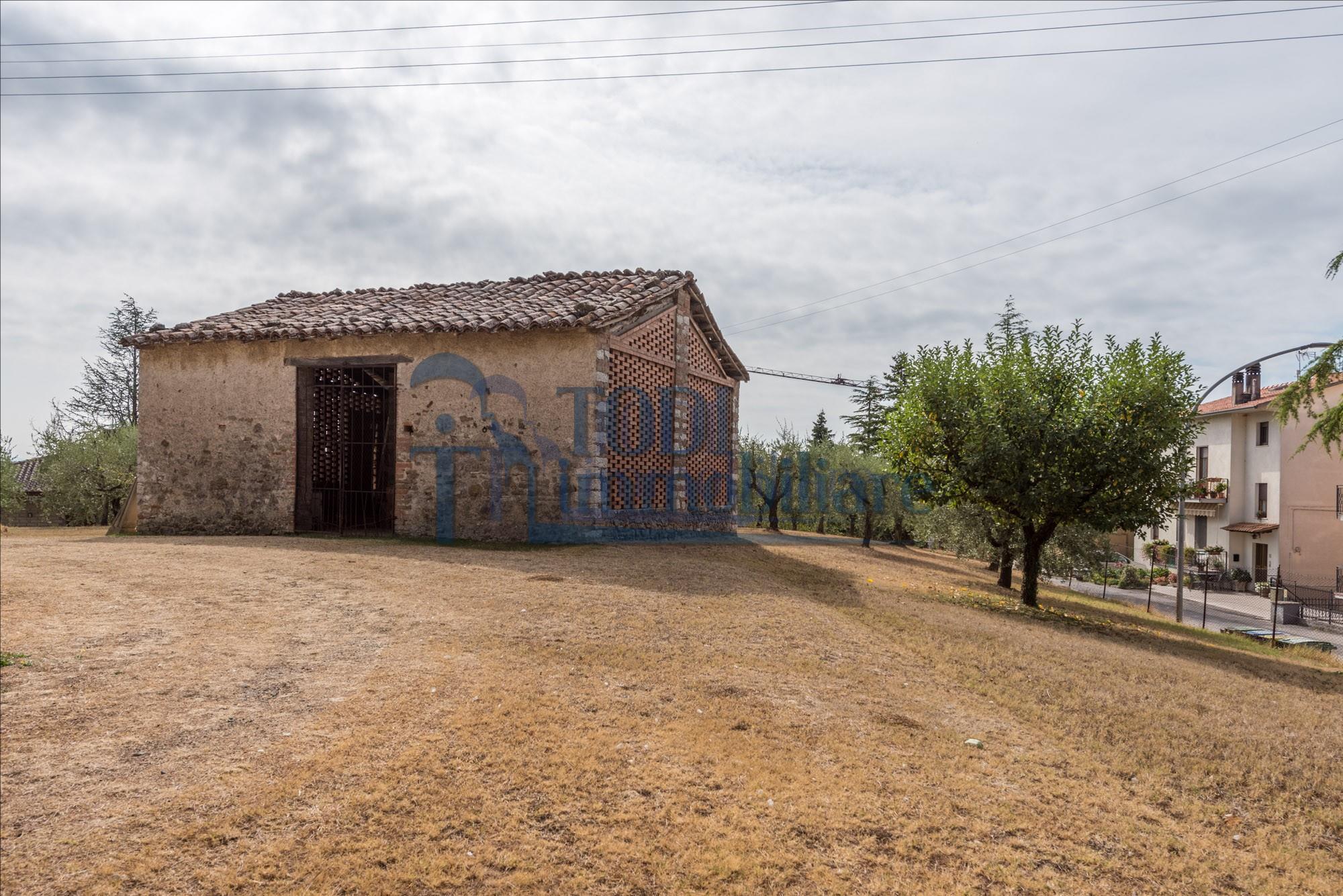 Casale Il Farnese - Todi Immobiliare