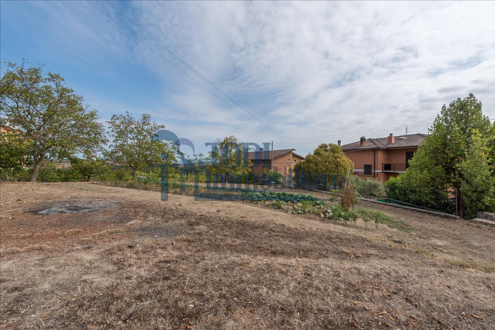 Casale Il Farnese - Todi Immobiliare