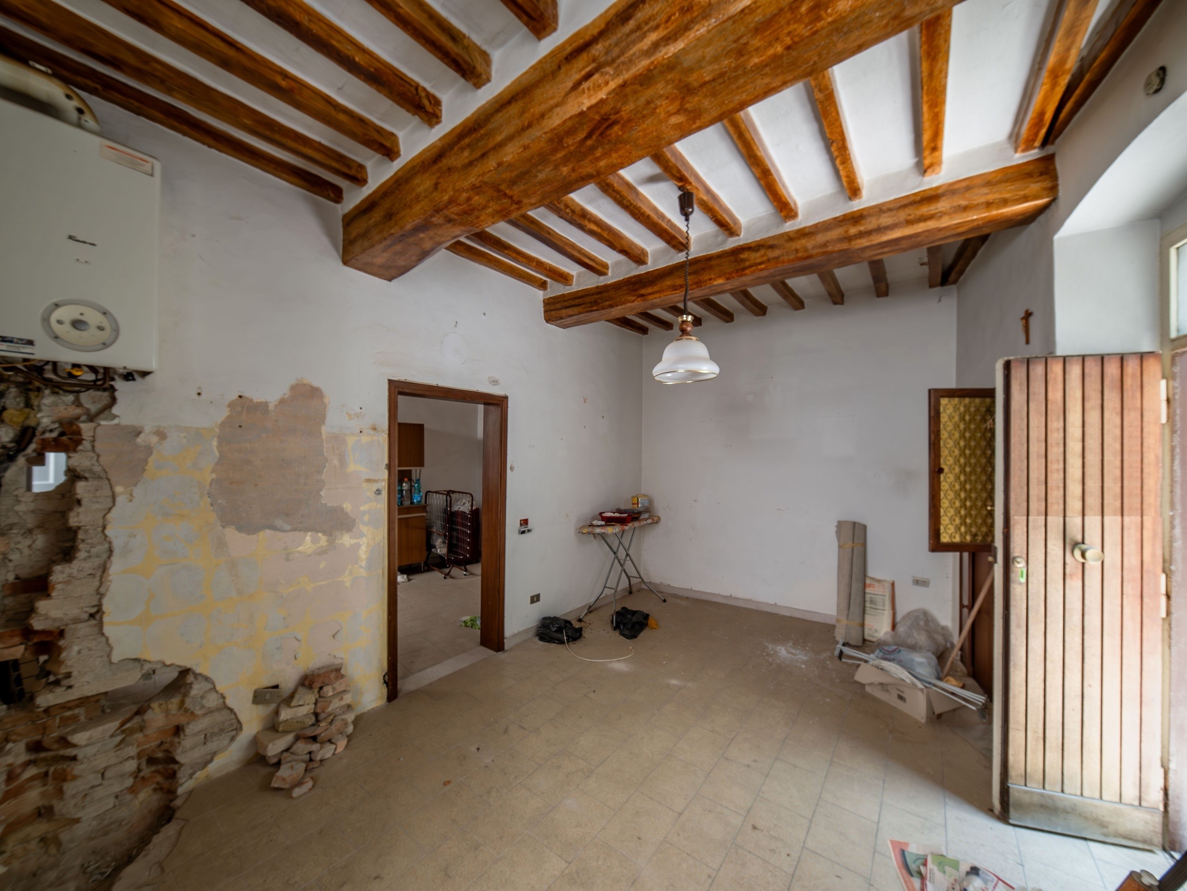 Todi Centro - deliziosa Casa da risistemare 70 Mq - Todi Immobiliare