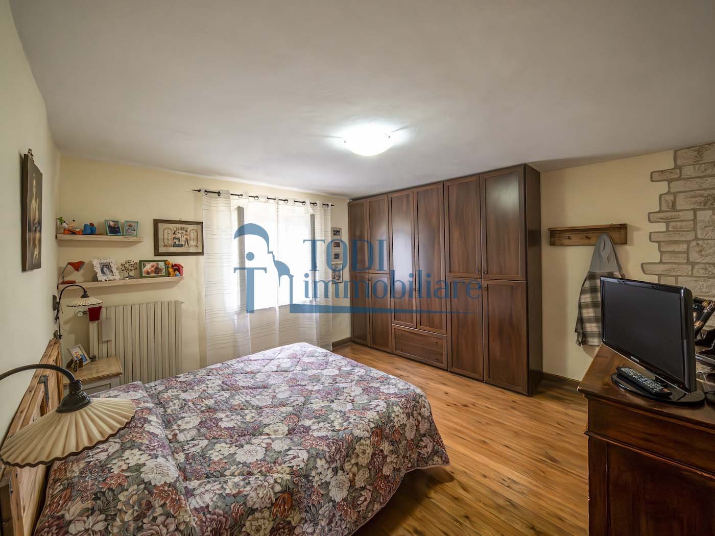 Camerata, 06059 Todi (PG) - Todi Immobiliare