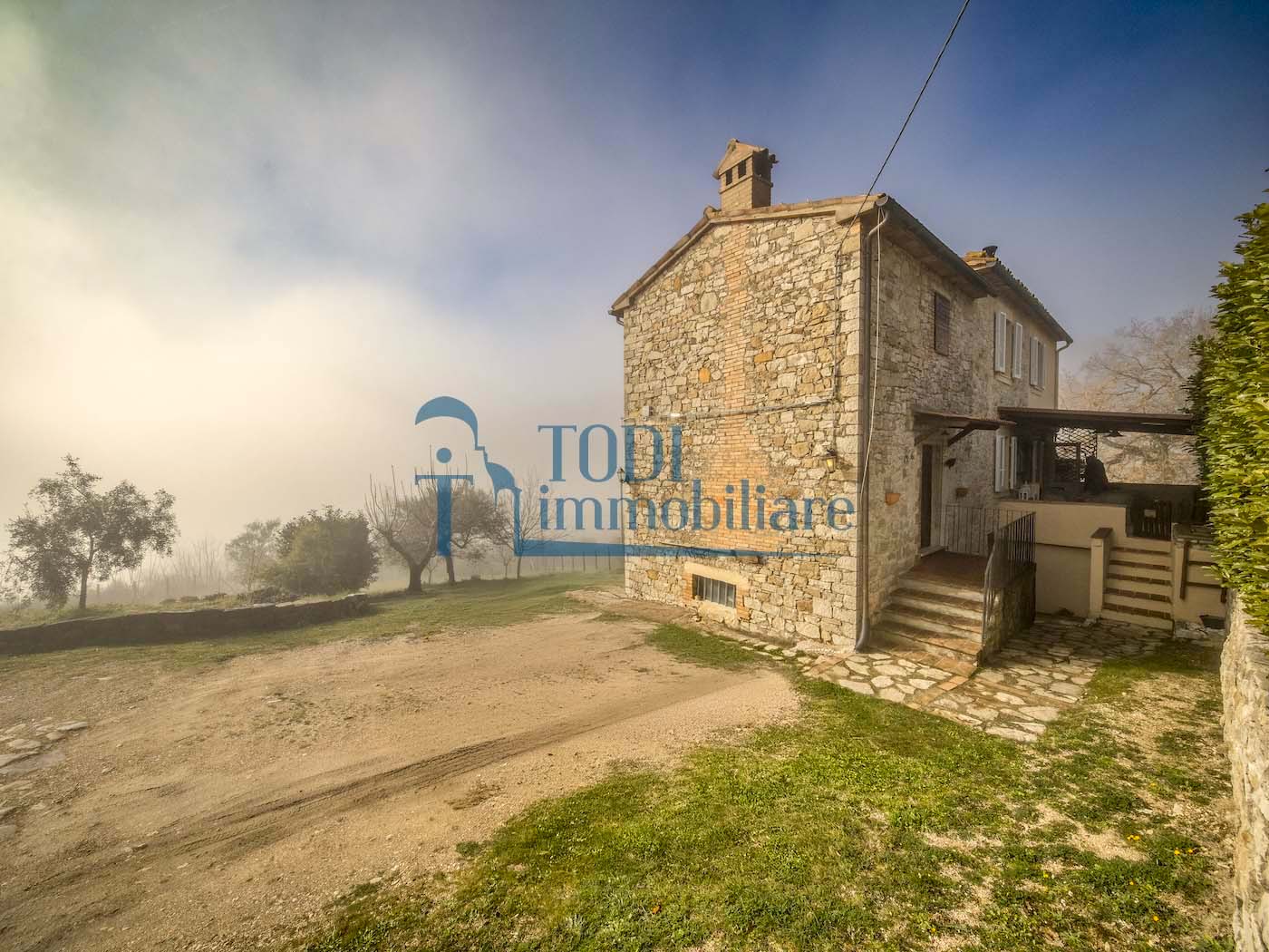 Camerata, 06059 Todi (PG) - Todi Immobiliare