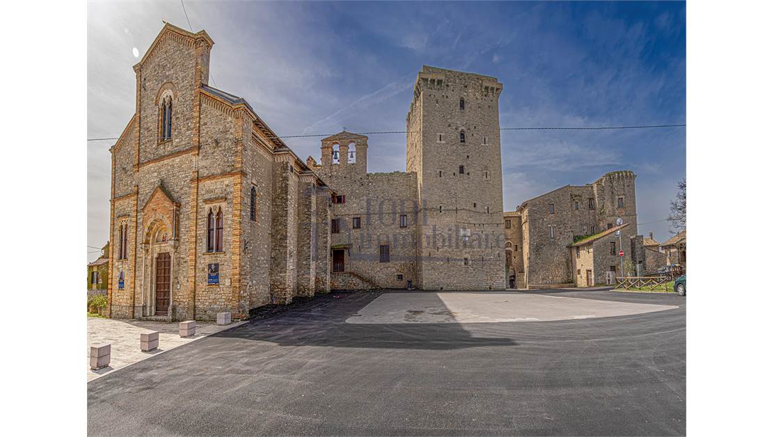 Castello di Grutti - Todi Immobiliare
