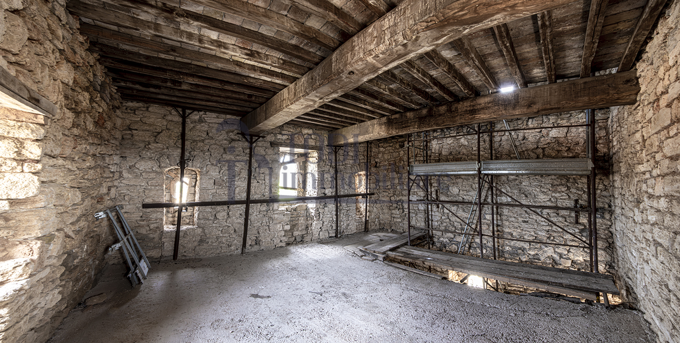 Castello di Grutti - Todi Immobiliare