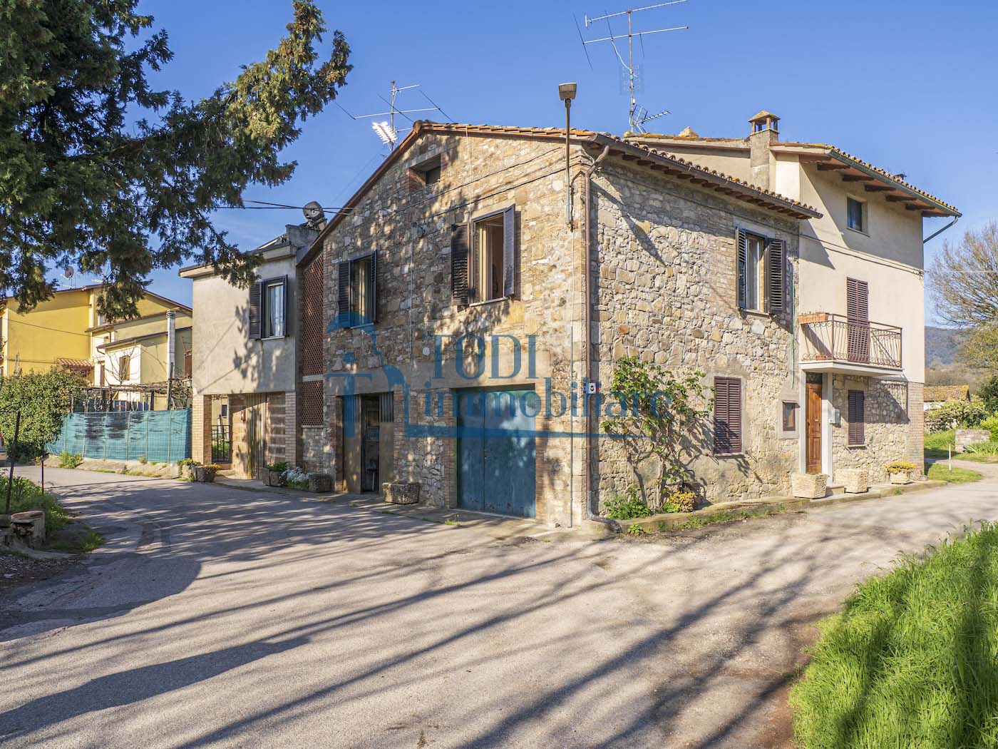 Porzione di casa con Giardino/Orto privato - Todi Immobiliare