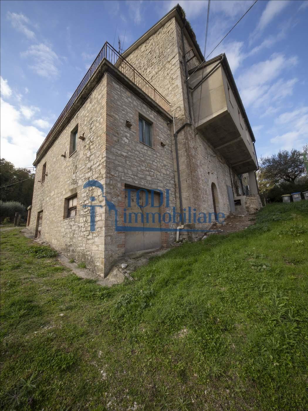 Torregentile, 06059 Todi (PG) - Todi Immobiliare