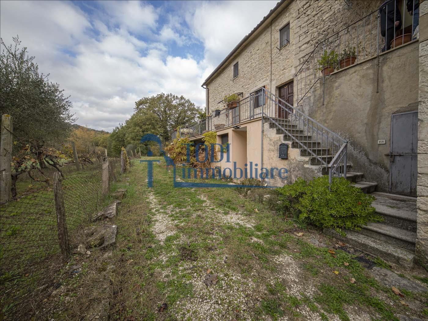 Torregentile, 06059 Todi (PG) - Todi Immobiliare