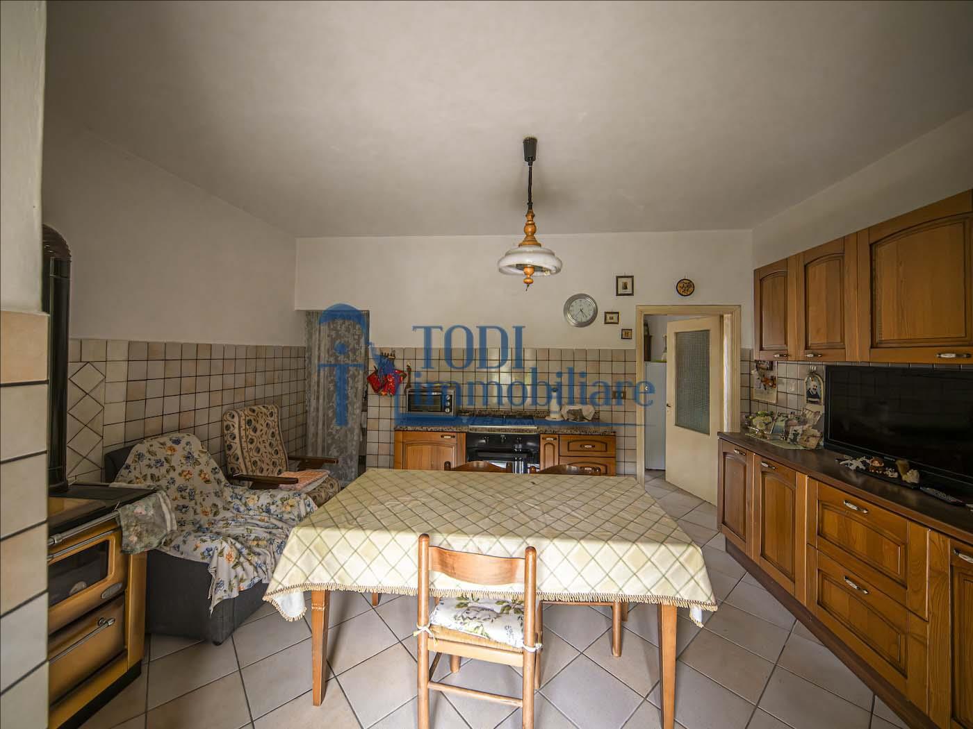 Torregentile, 06059 Todi (PG) - Todi Immobiliare