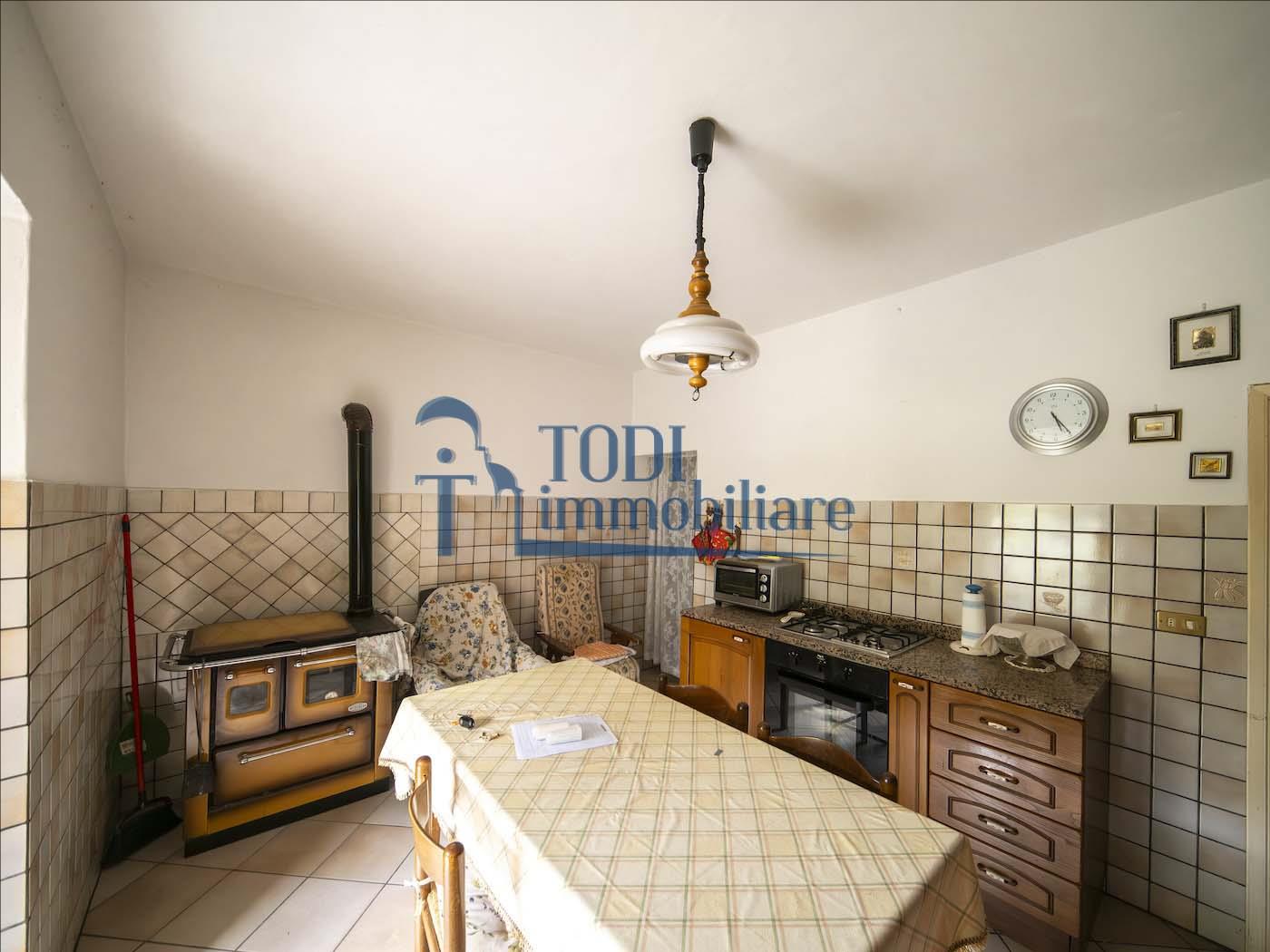 Torregentile, 06059 Todi (PG) - Todi Immobiliare