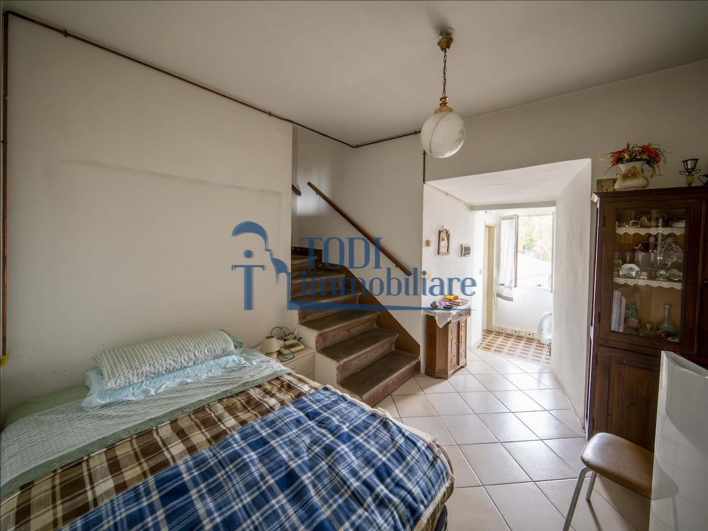 Torregentile, 06059 Todi (PG) - Todi Immobiliare