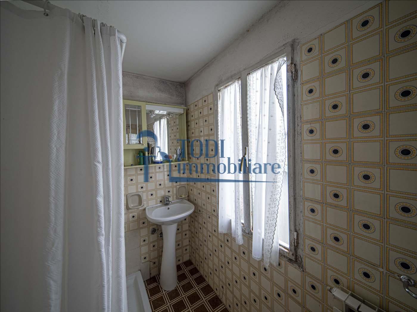 Torregentile, 06059 Todi (PG) - Todi Immobiliare