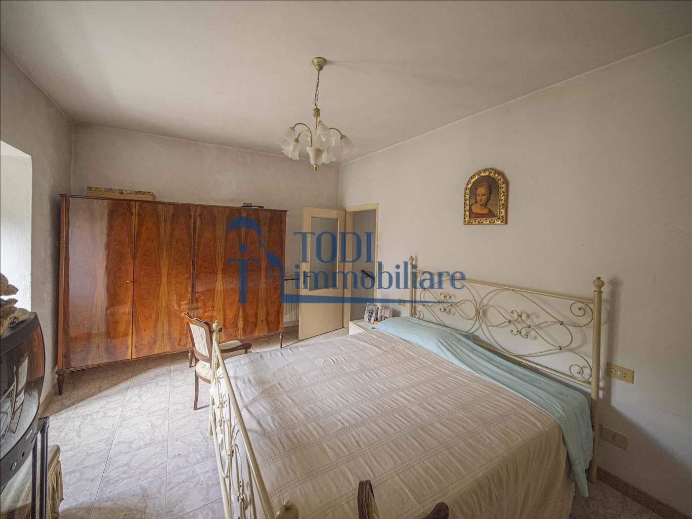 Torregentile, 06059 Todi (PG) - Todi Immobiliare