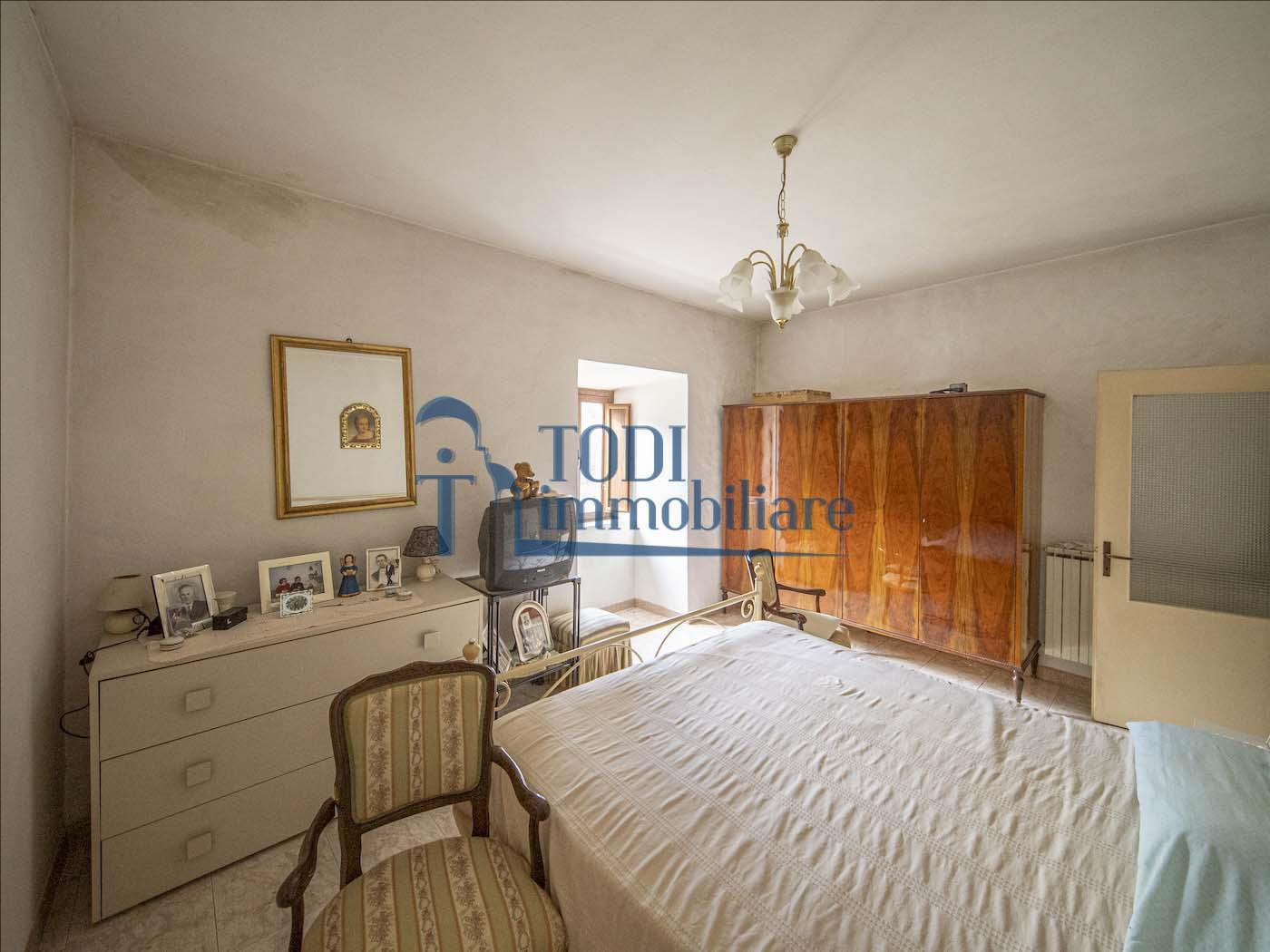 Torregentile, 06059 Todi (PG) - Todi Immobiliare