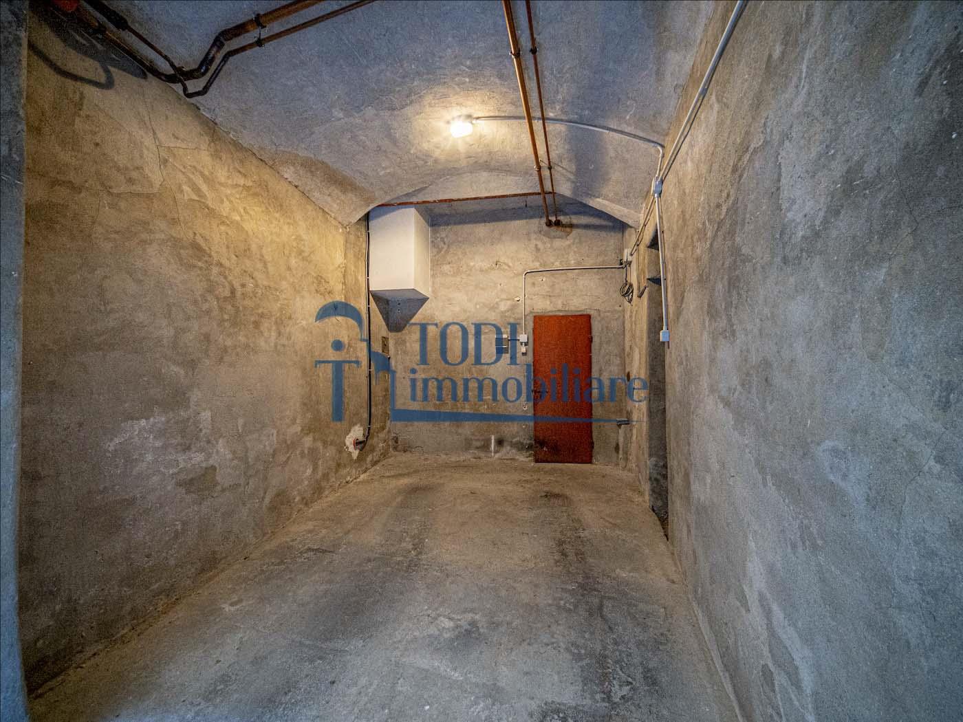 Appartamento in Vendita a Todi (PG) Corso Cavour 9 - Todi Immobiliare