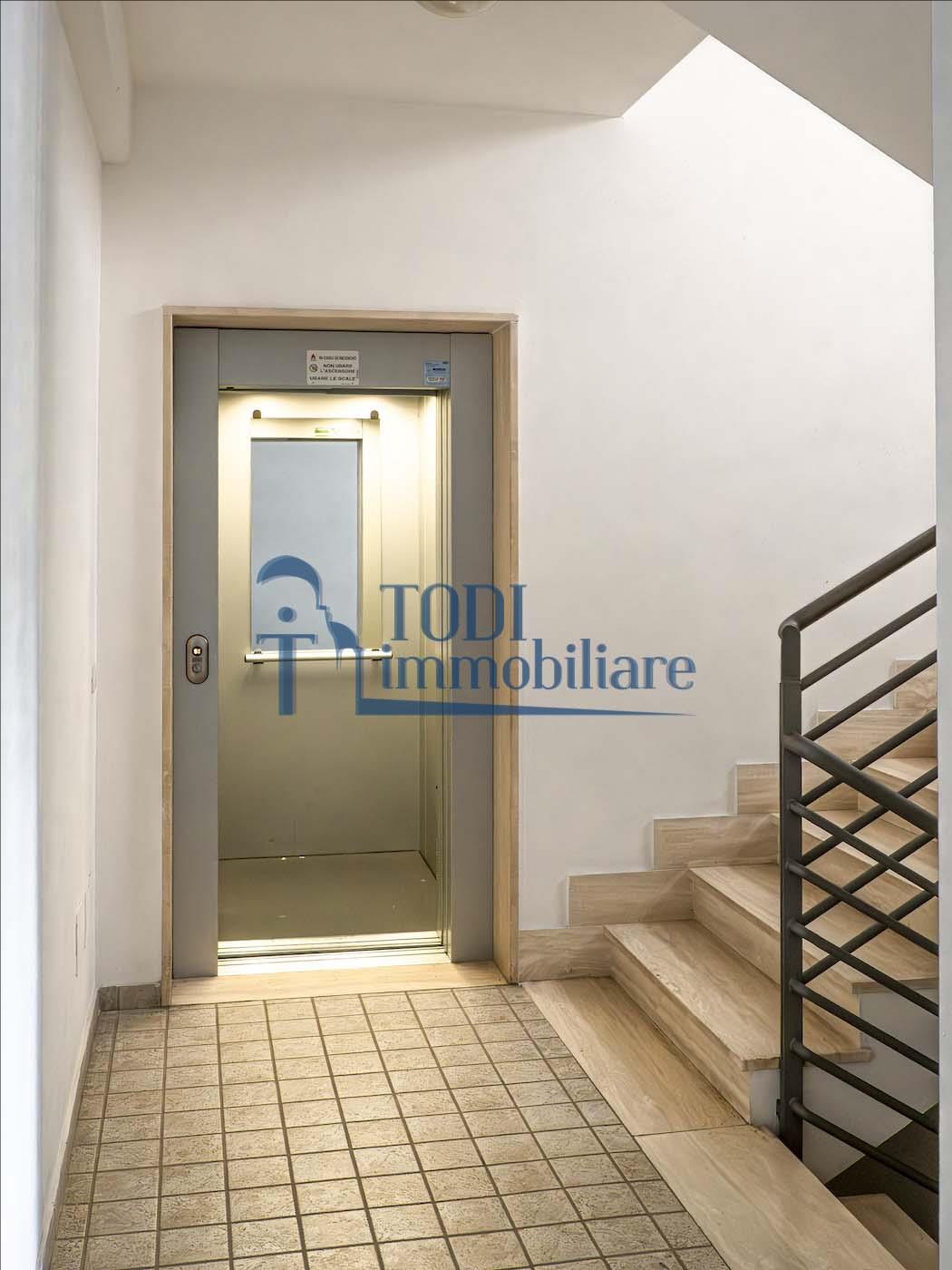 Appartamento con Terrazzo e Garage - Todi Immobiliare