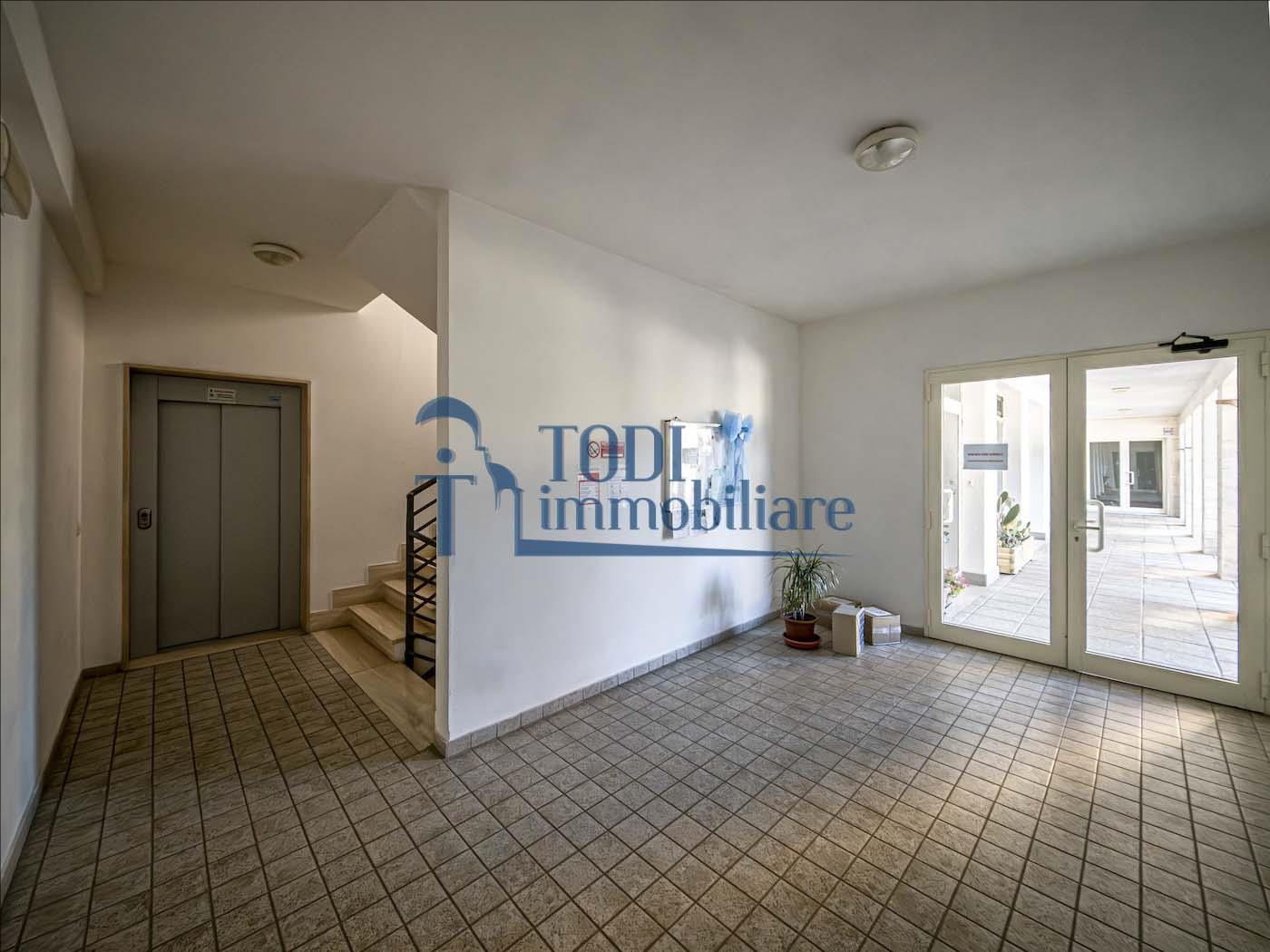 Appartamento con Terrazzo e Garage - Todi Immobiliare
