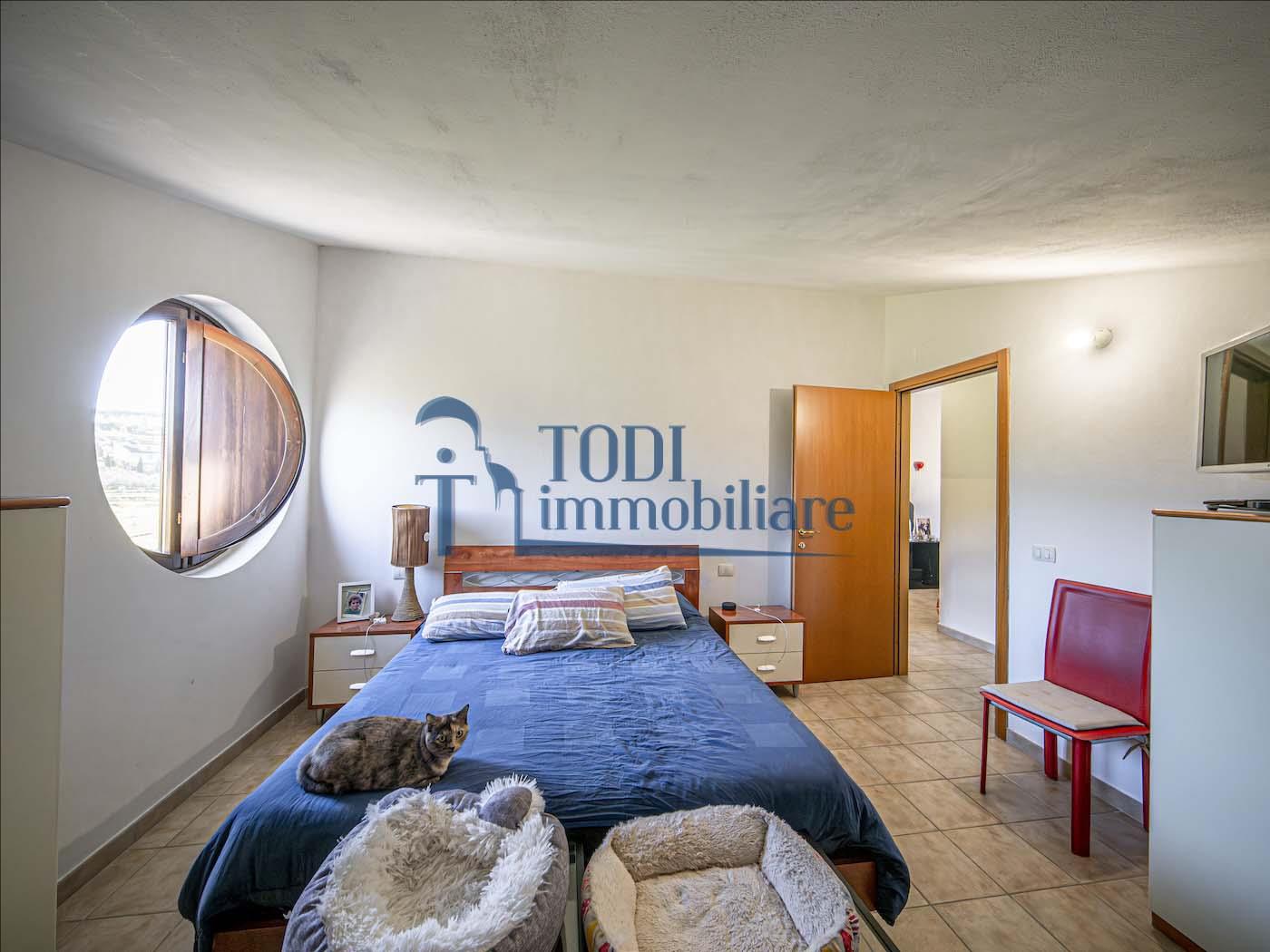 Appartamento con Terrazzo e Garage - Todi Immobiliare