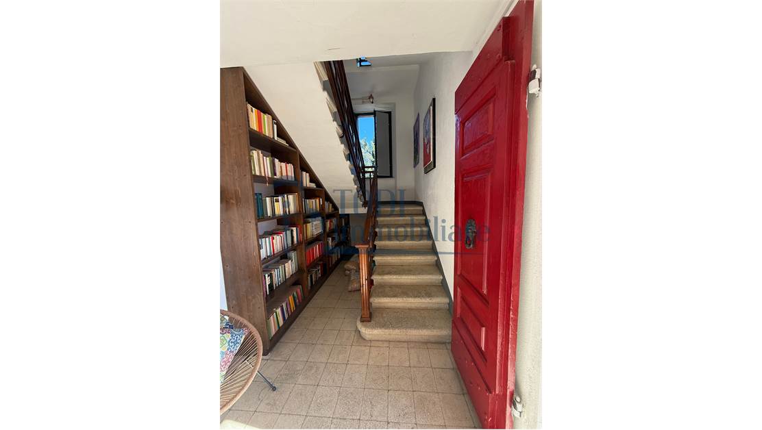 Villa in Pietra 300 mq con 2ha di terreno _ Uliveto _ Piscina - Todi Immobiliare