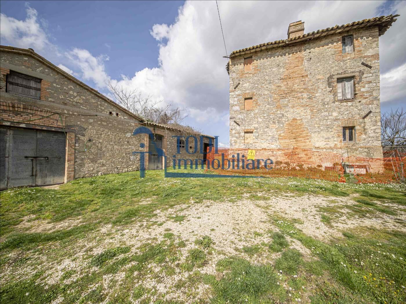 Casa Colonica La Costa - Todi Immobiliare