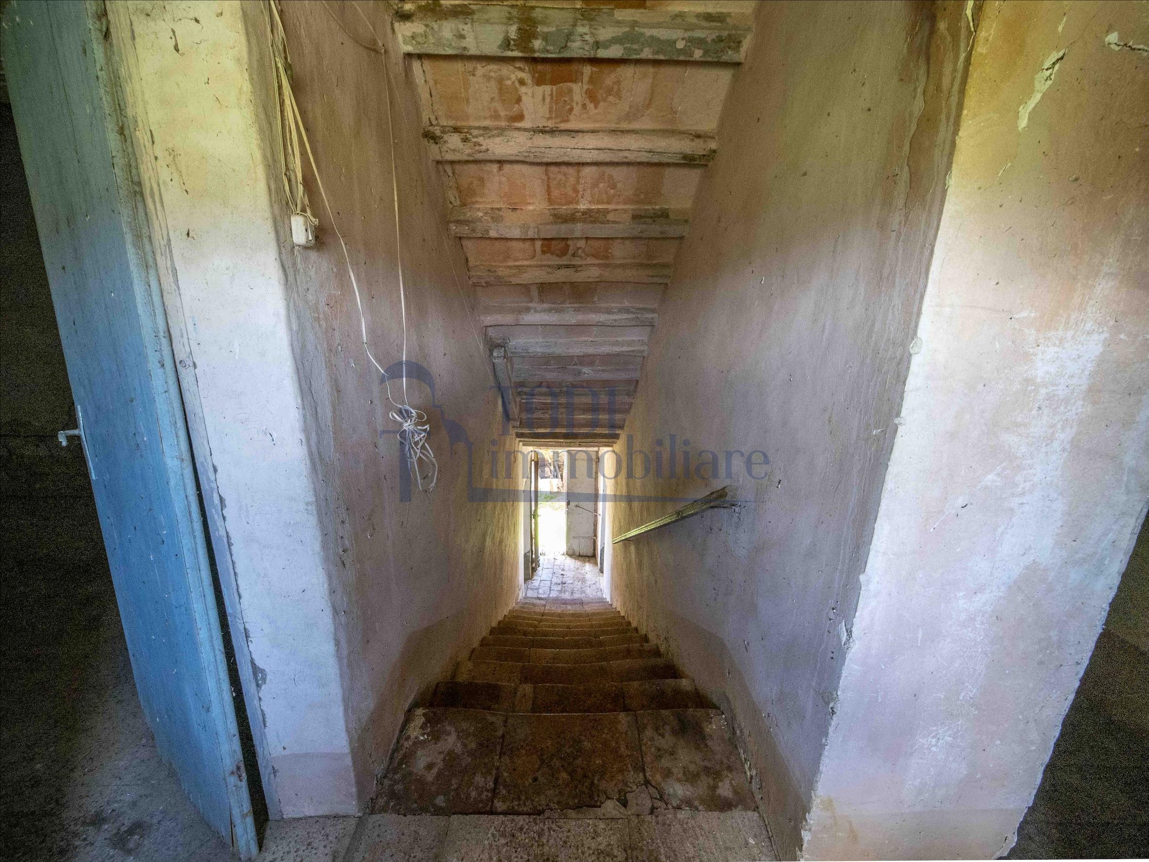 Casa Colonica La Costa - Todi Immobiliare