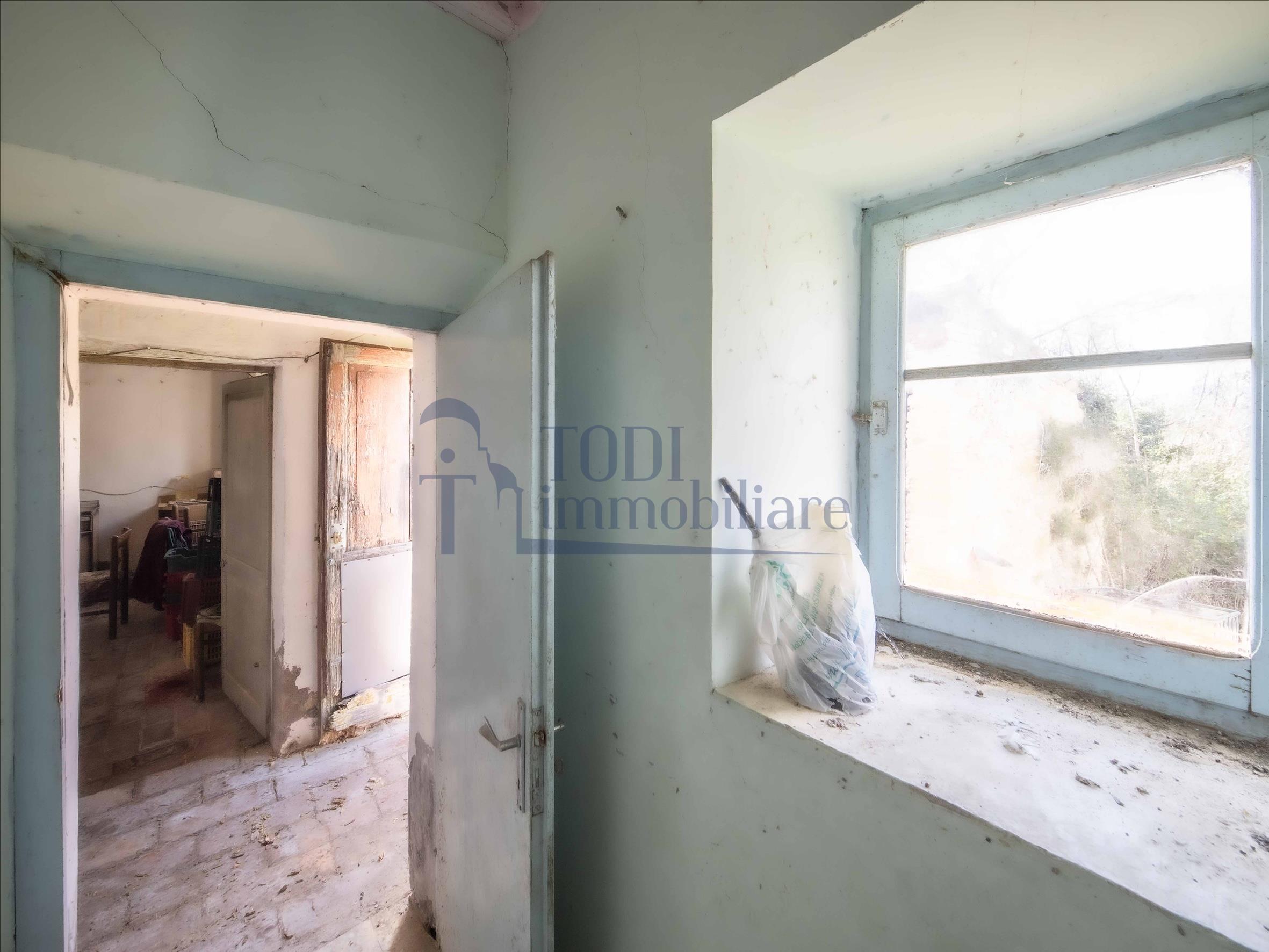 Casa Colonica La Costa - Todi Immobiliare