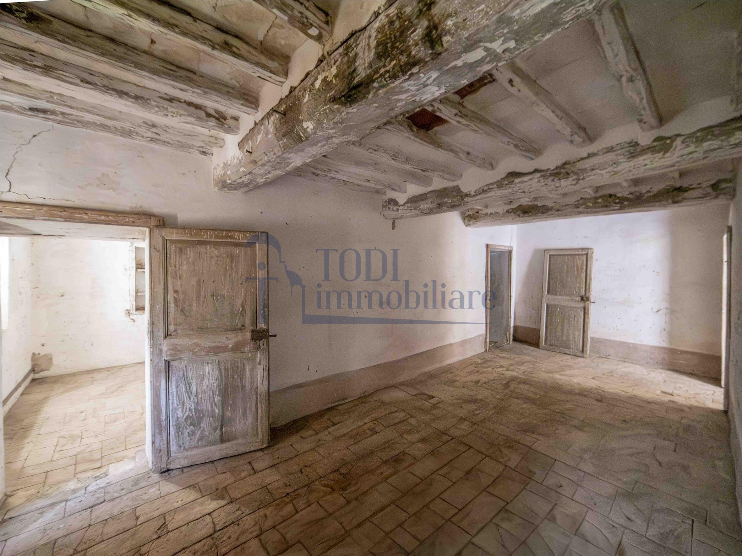 Casa Colonica La Costa - Todi Immobiliare