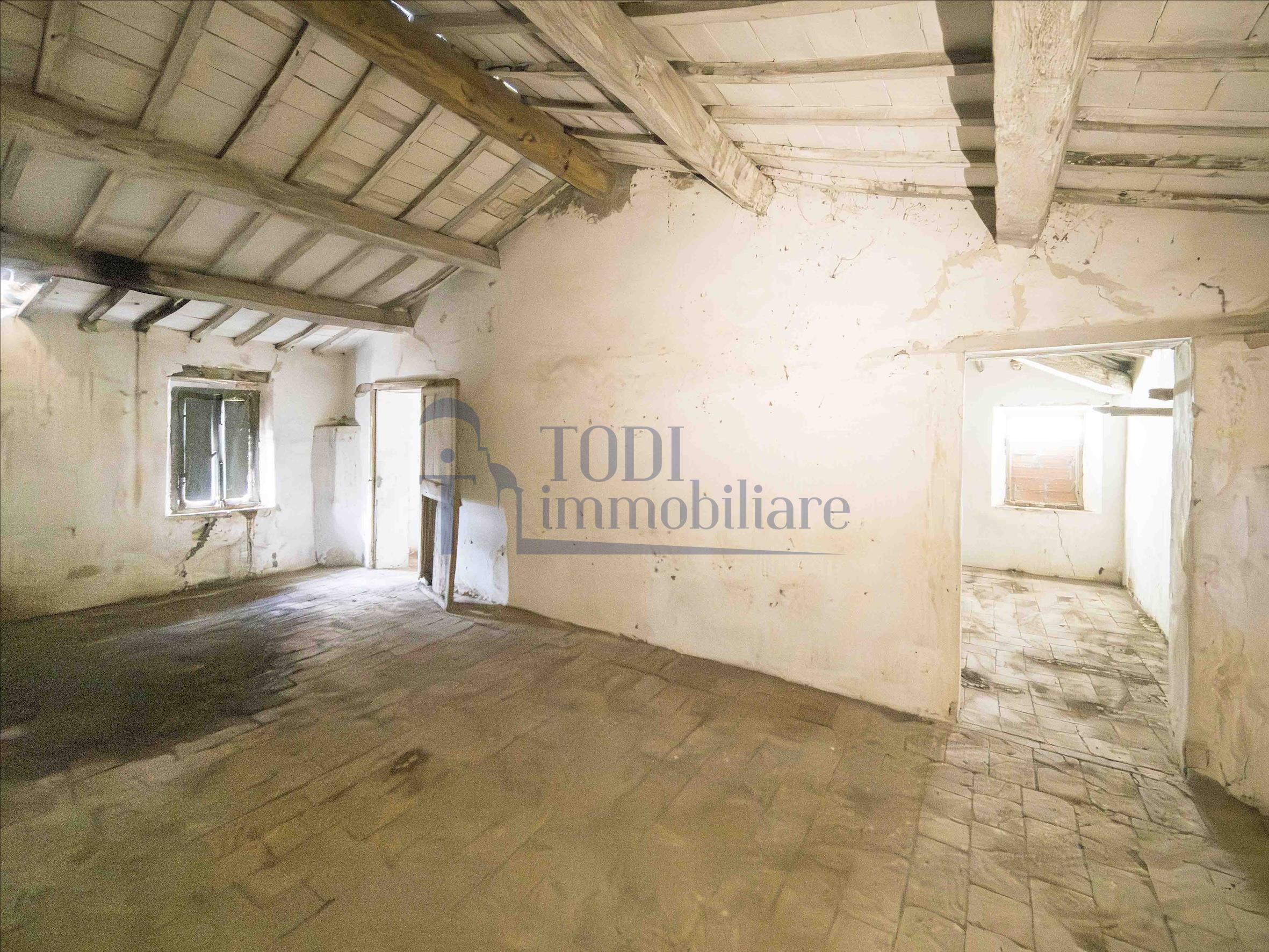 Casa Colonica La Costa - Todi Immobiliare
