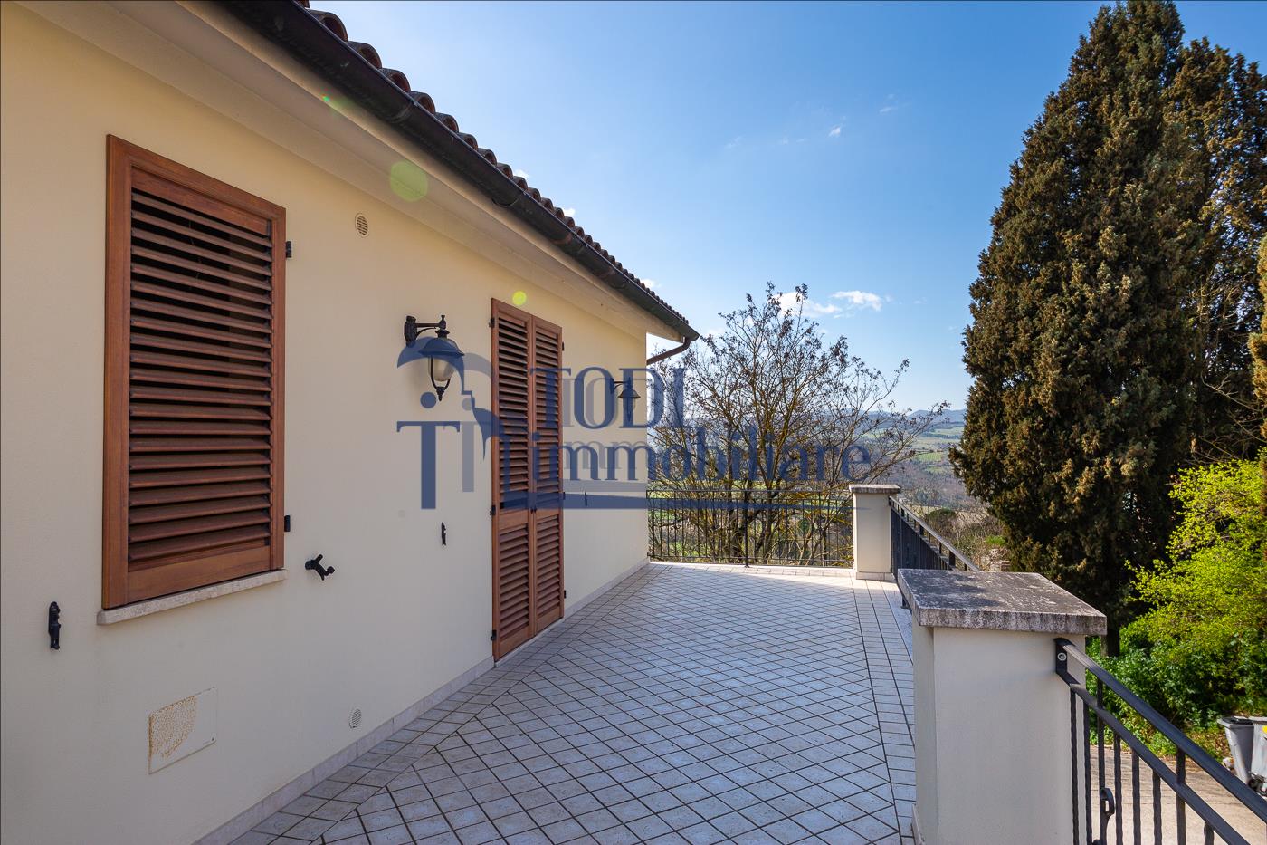 Porzione di Casa in Vendita a Todi (PG) SS79bis 3202 - Todi Immobiliare