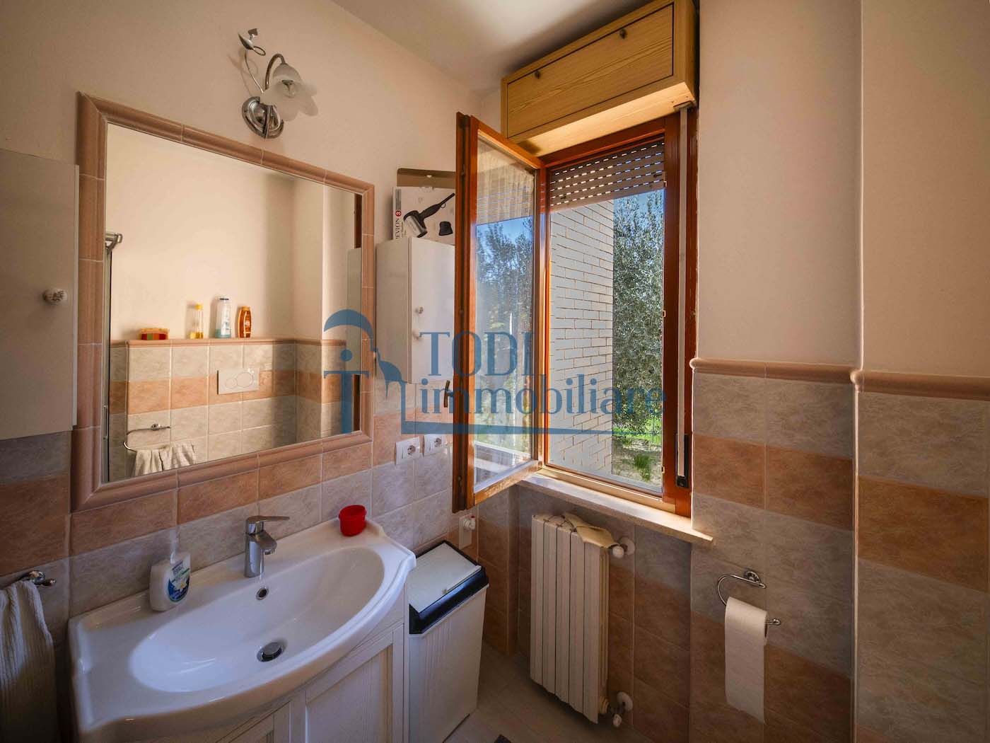 viale del crocefisso, 06059 Todi (PG) - Todi Immobiliare
