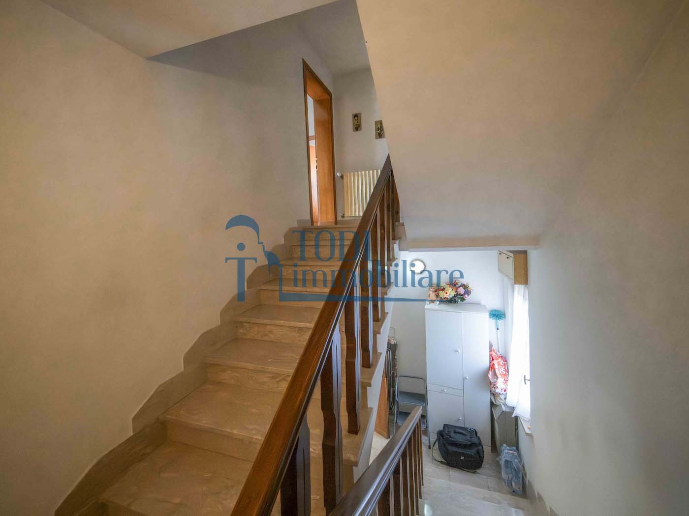viale del crocefisso, 06059 Todi (PG) - Todi Immobiliare