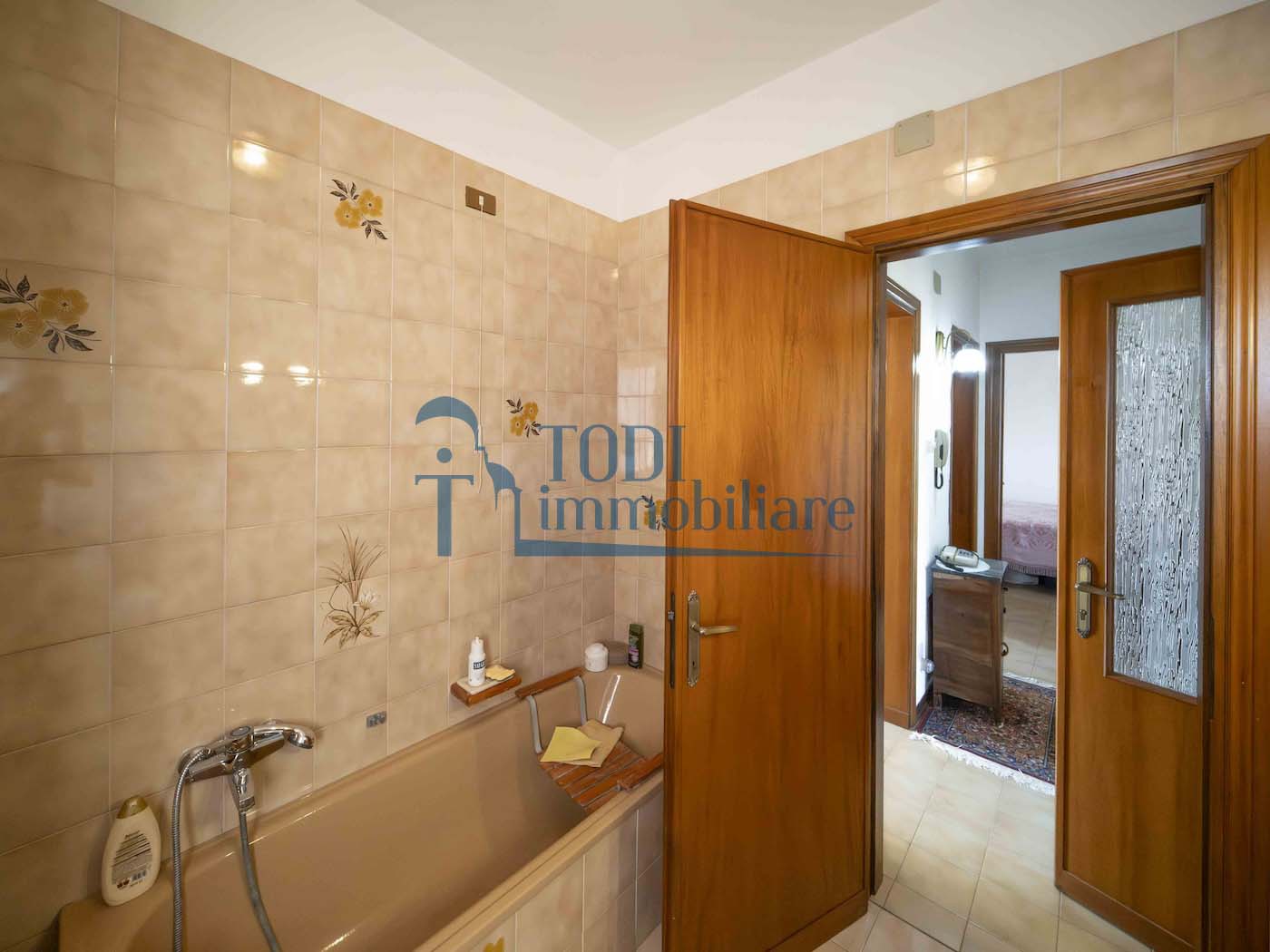 viale del crocefisso, 06059 Todi (PG) - Todi Immobiliare