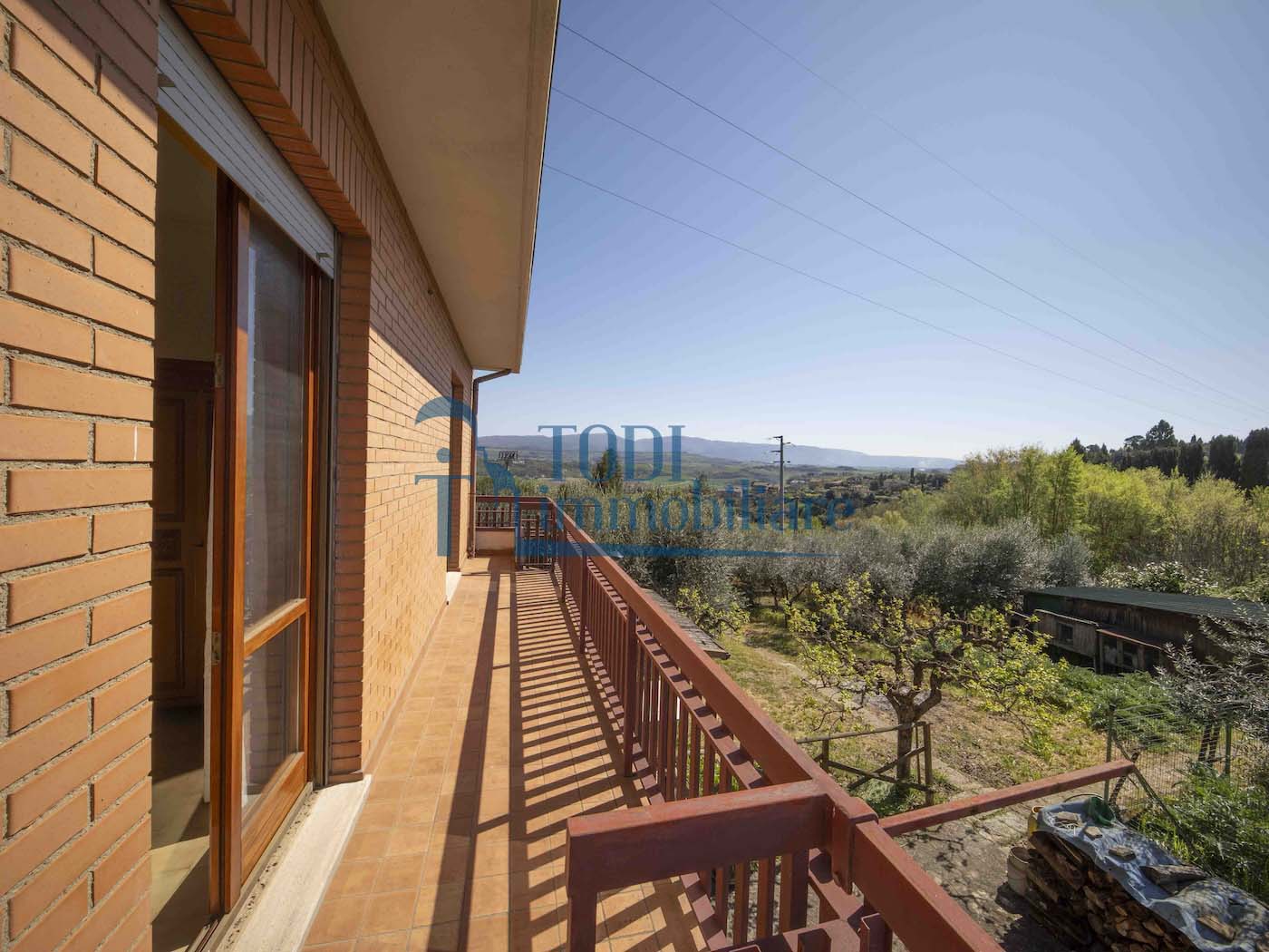 viale del crocefisso, 06059 Todi (PG) - Todi Immobiliare