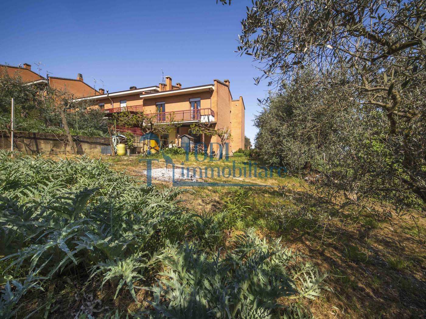 viale del crocefisso, 06059 Todi (PG) - Todi Immobiliare