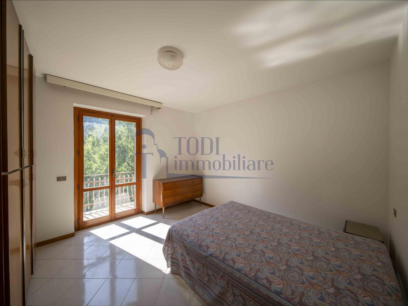 Appartamento con piccolo giardino - Todi Immobiliare