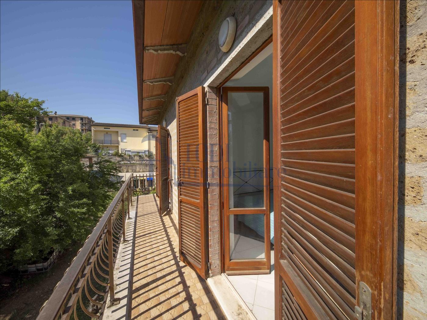 Appartamento con piccolo giardino - Todi Immobiliare