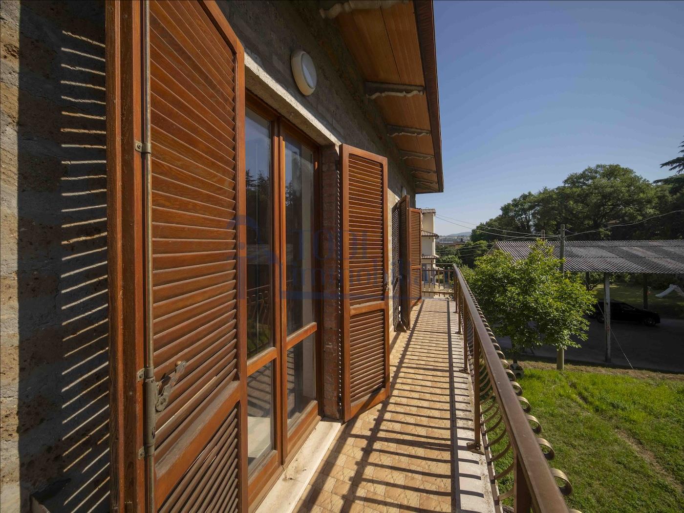 Appartamento con piccolo giardino - Todi Immobiliare