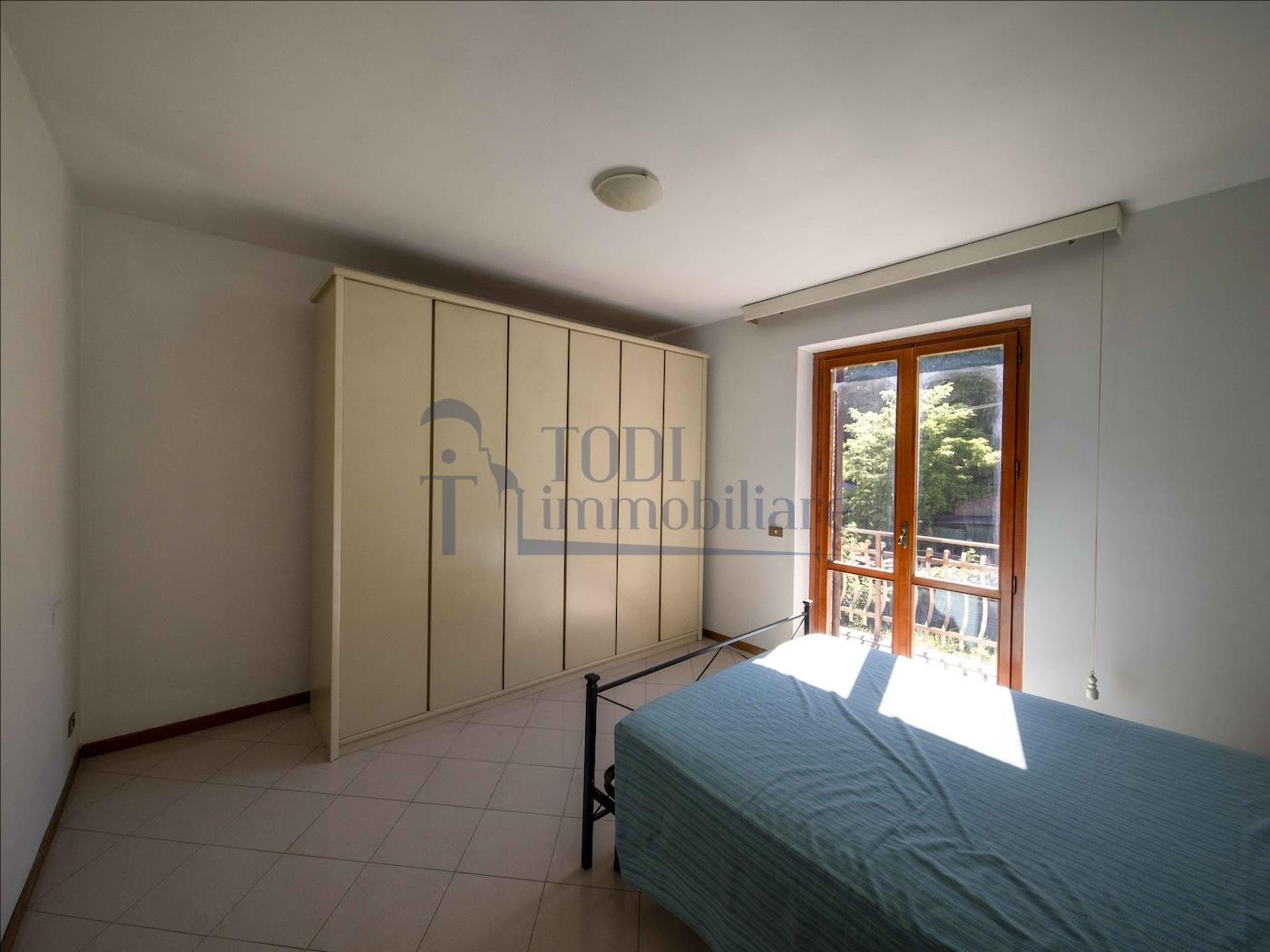 Appartamento con piccolo giardino - Todi Immobiliare