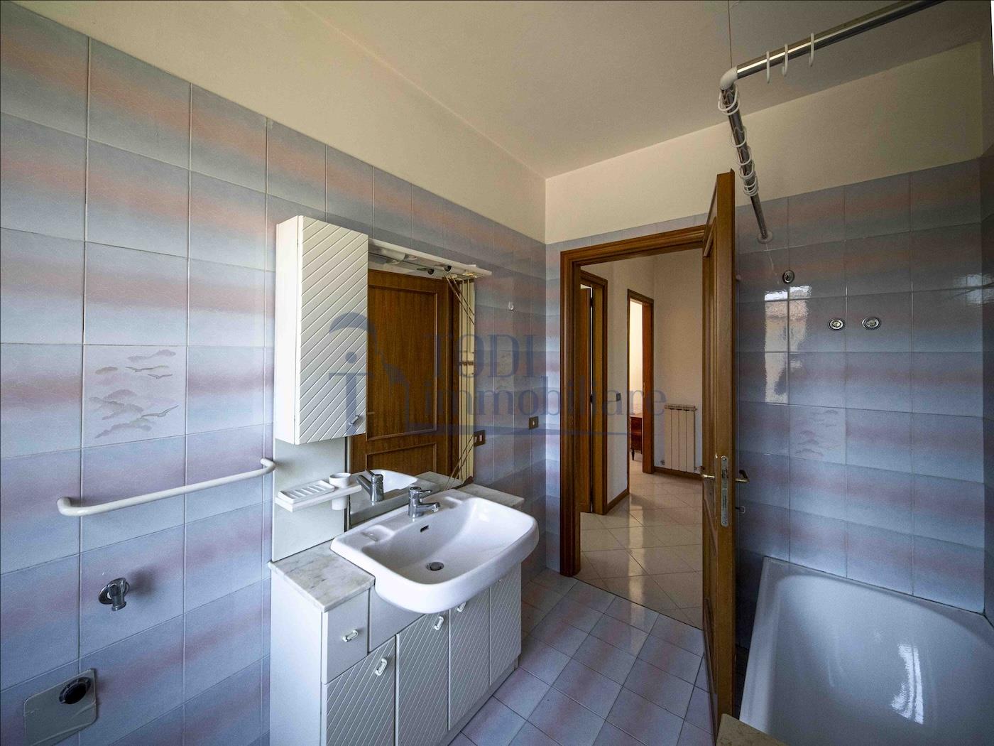 Appartamento con piccolo giardino - Todi Immobiliare