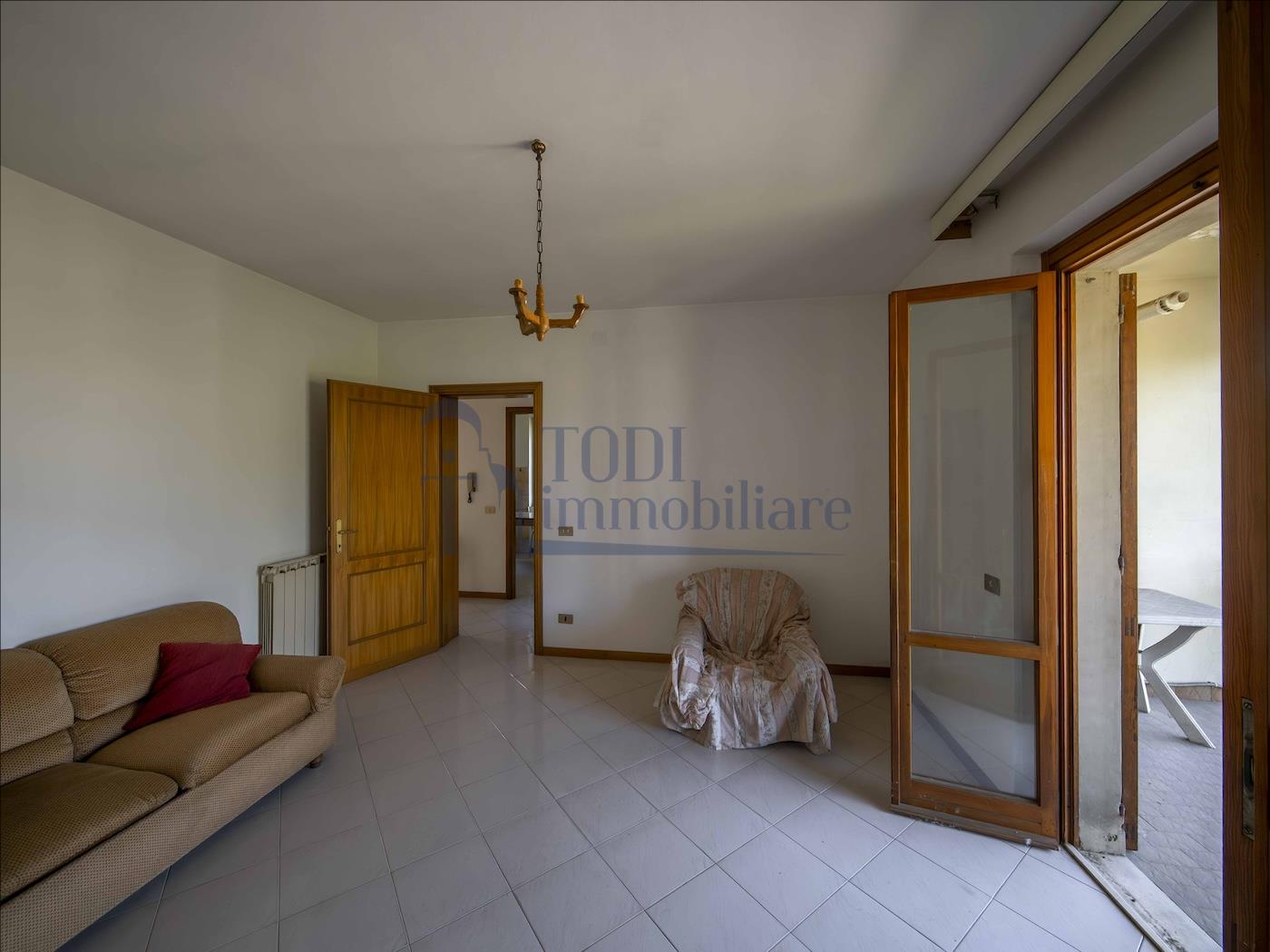 Appartamento con piccolo giardino - Todi Immobiliare