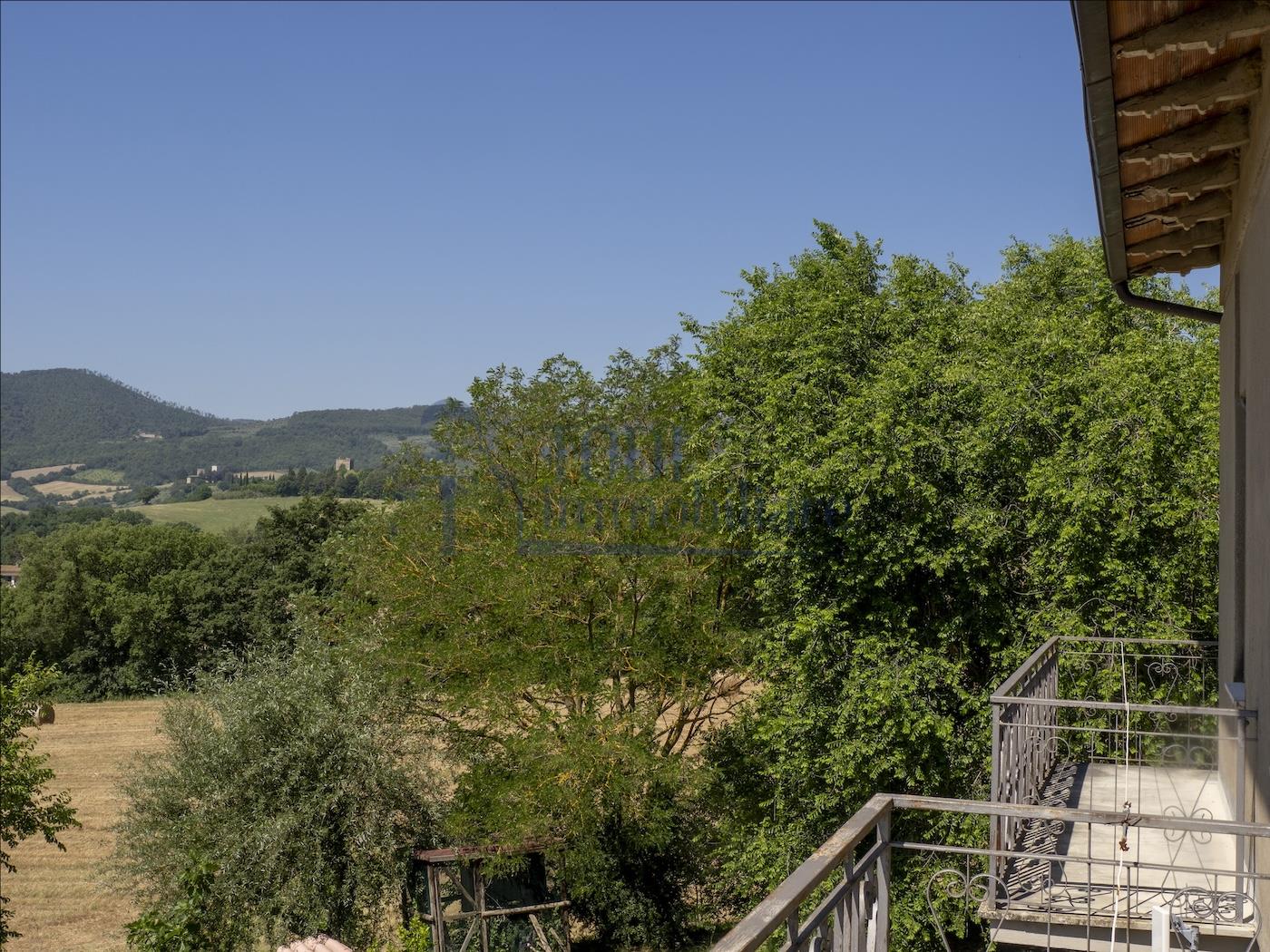 Appartamento con Giardino - Todi Immobiliare